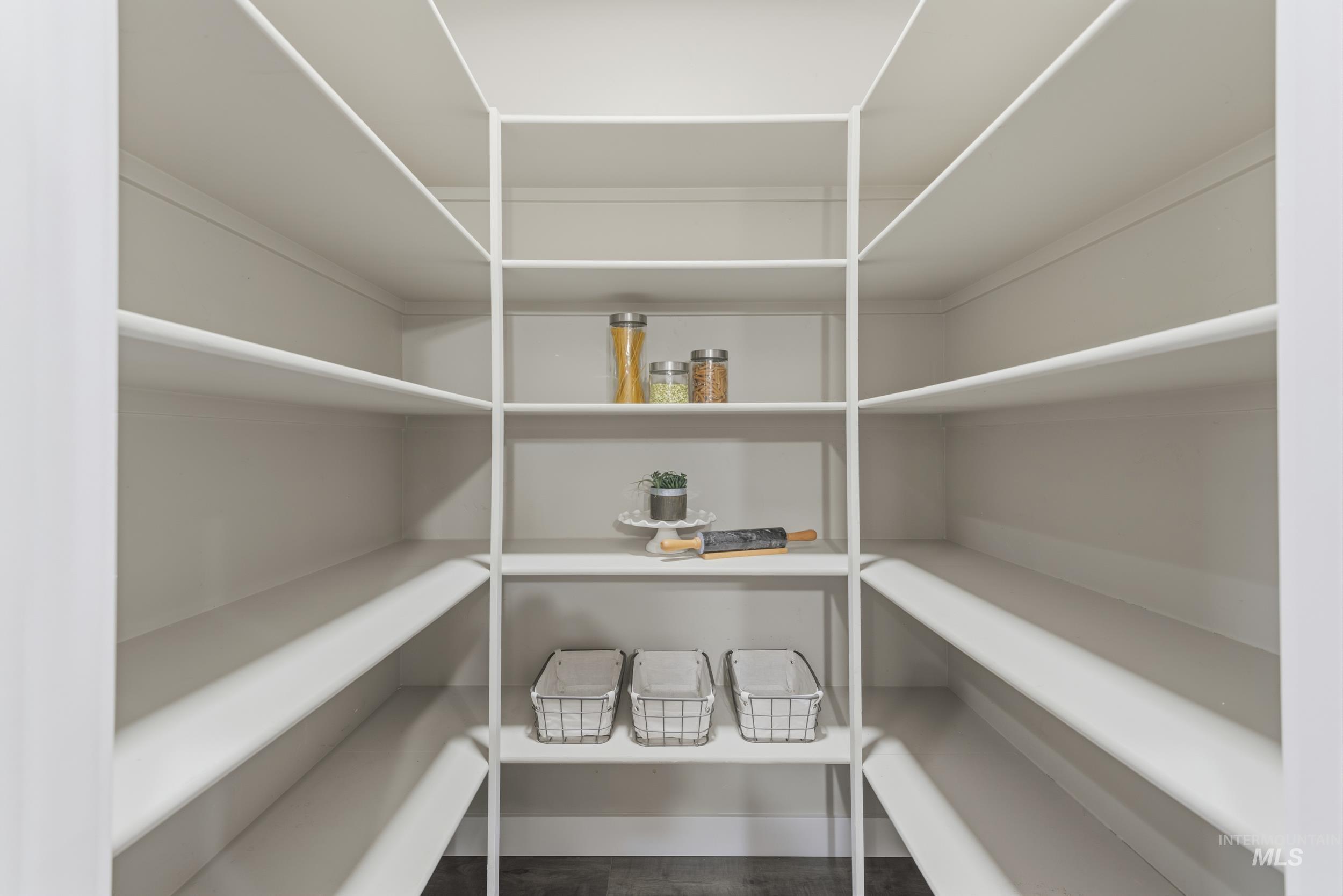 15339 Flora Springs Way, Caldwell, Idaho 83607, 4 Bedrooms, 2 Bathrooms, Residential For Sale, Price $514,900, 98975908