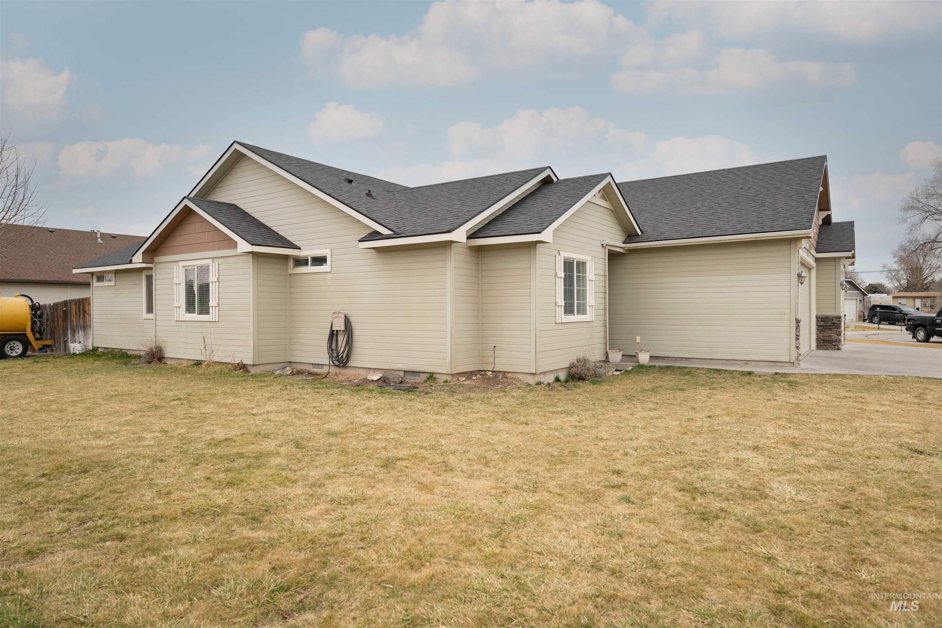 1295 NE Dusty Ct, Mountain Home, Idaho 83647, 4 Bedrooms, 3 Bathrooms, Residential For Sale, Price $415,000, 98975910