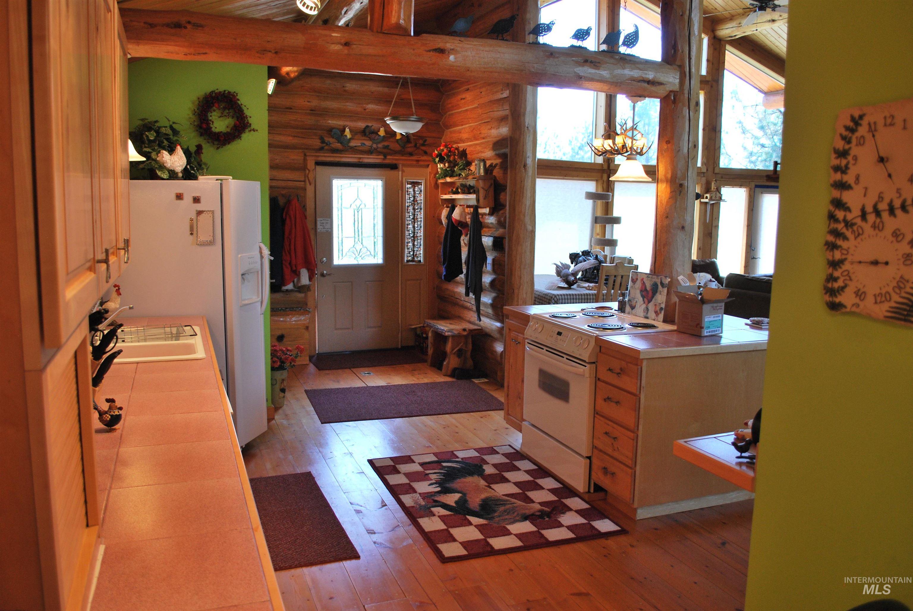 4975 Middle Road, Lenore, Idaho 83541, 1 Bedroom, 1.5 Bathrooms, Residential For Sale, Price $1,350,000, 98975912