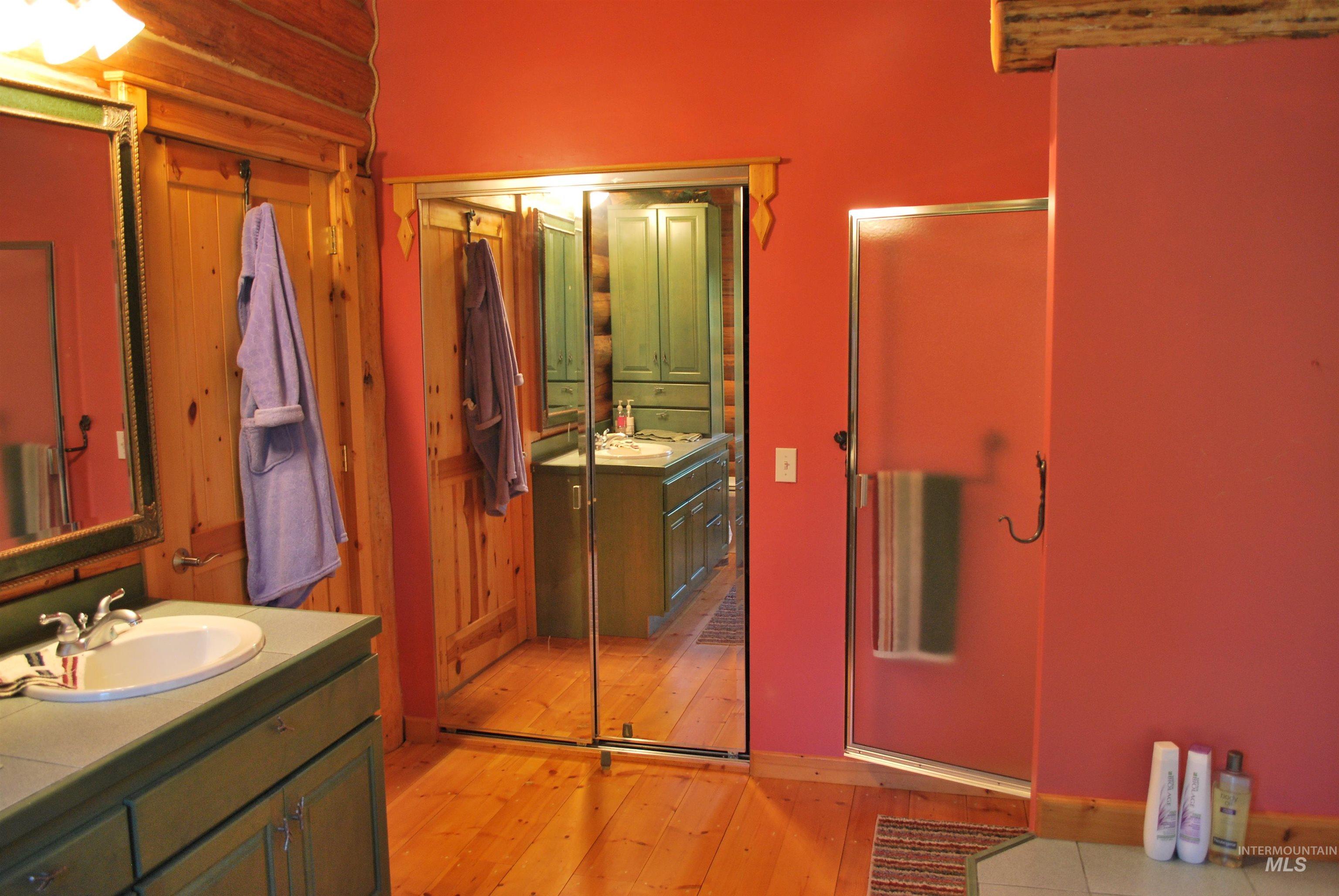 4975 Middle Road, Lenore, Idaho 83541, 1 Bedroom, 1.5 Bathrooms, Residential For Sale, Price $1,350,000, 98975912