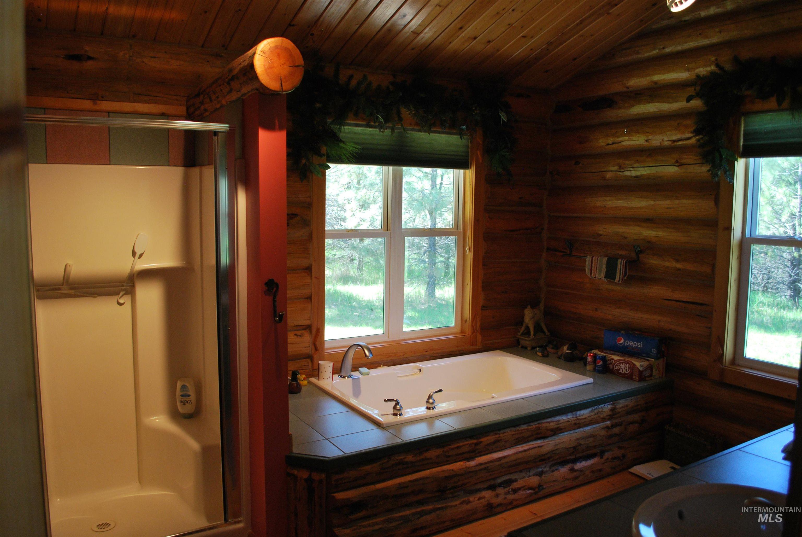 4975 Middle Road, Lenore, Idaho 83541, 1 Bedroom, 1.5 Bathrooms, Residential For Sale, Price $1,350,000, 98975912