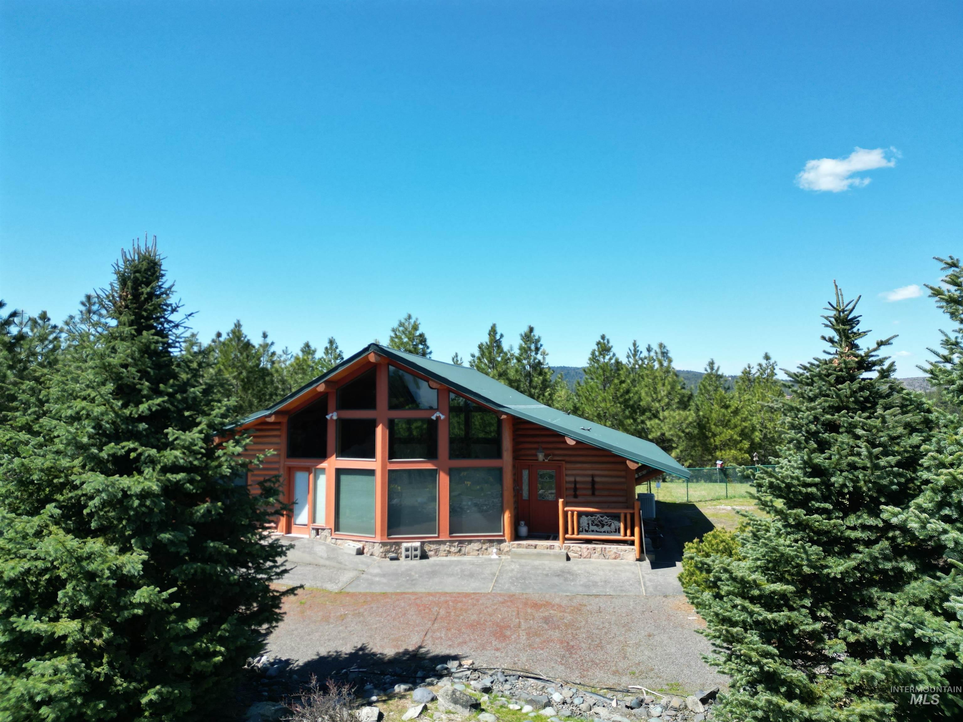 4975 Middle Road, Lenore, Idaho 83541, 1 Bedroom, 1.5 Bathrooms, Residential For Sale, Price $1,350,000, 98975912