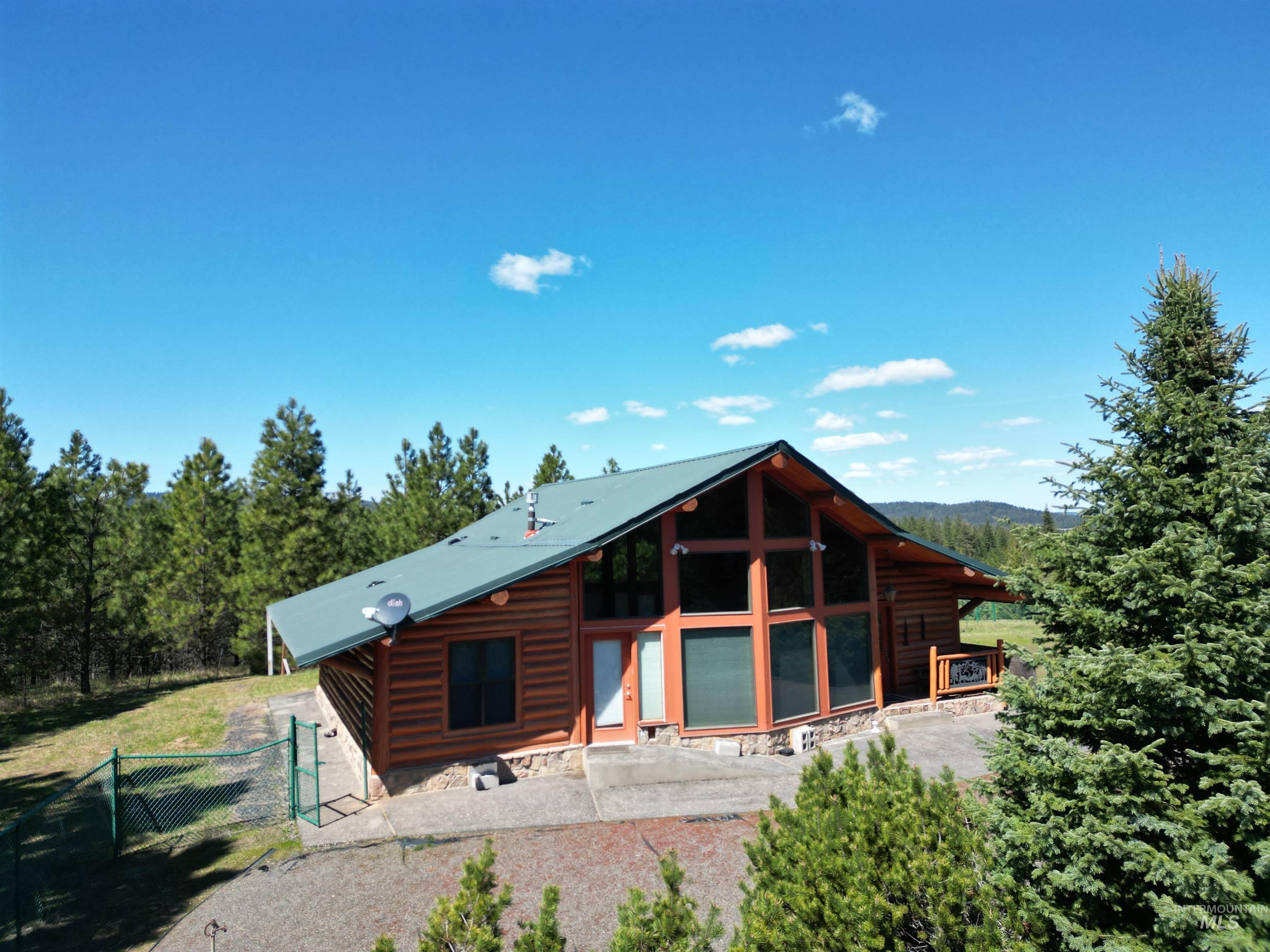 4975 Middle Road, Lenore, Idaho 83541, 1 Bedroom, 1.5 Bathrooms, Residential For Sale, Price $1,350,000, 98975912