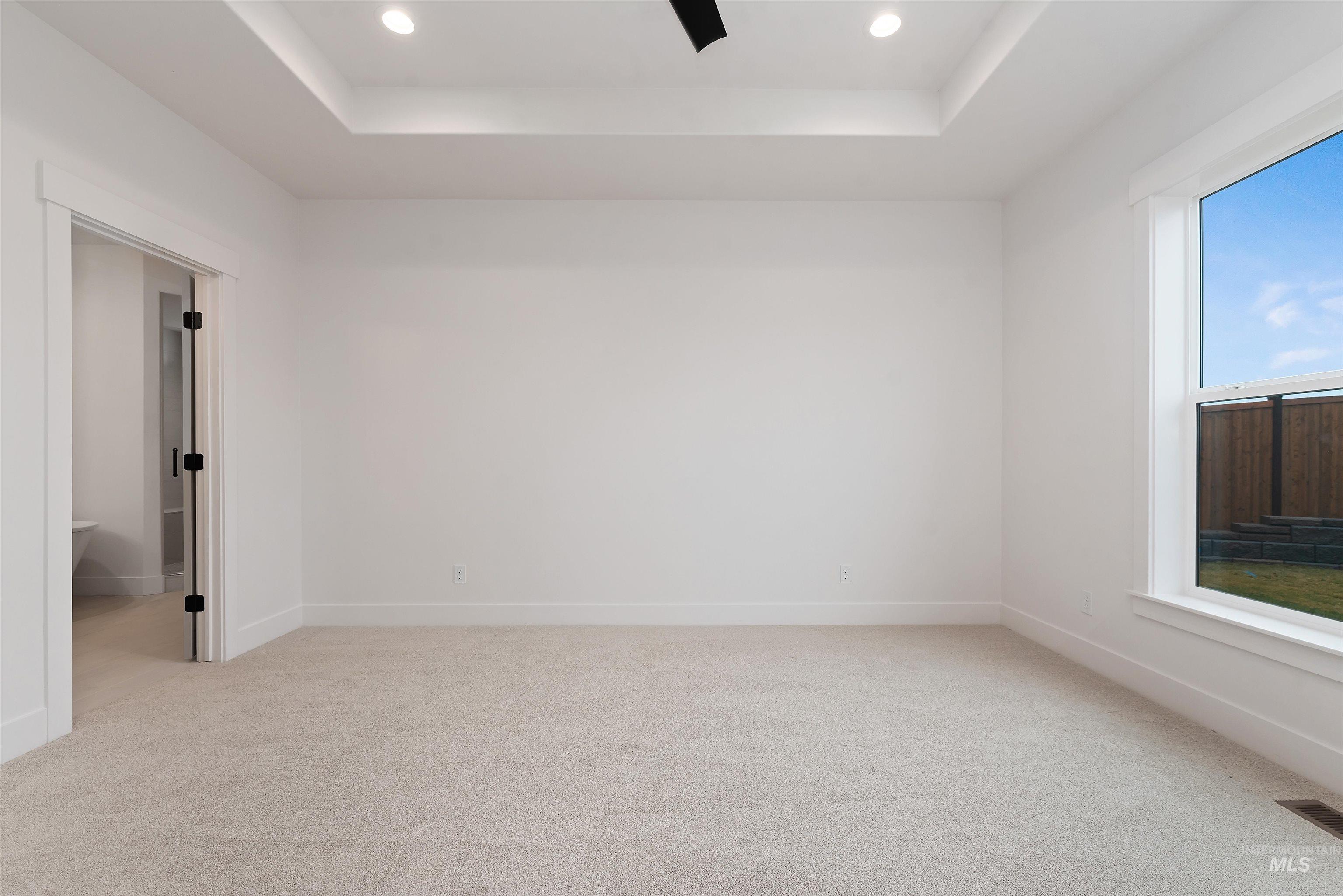 10764 W Barnbougle Ln, Kuna, Idaho 83634, 4 Bedrooms, 3 Bathrooms, Residential For Sale, Price $799,880, 98975917