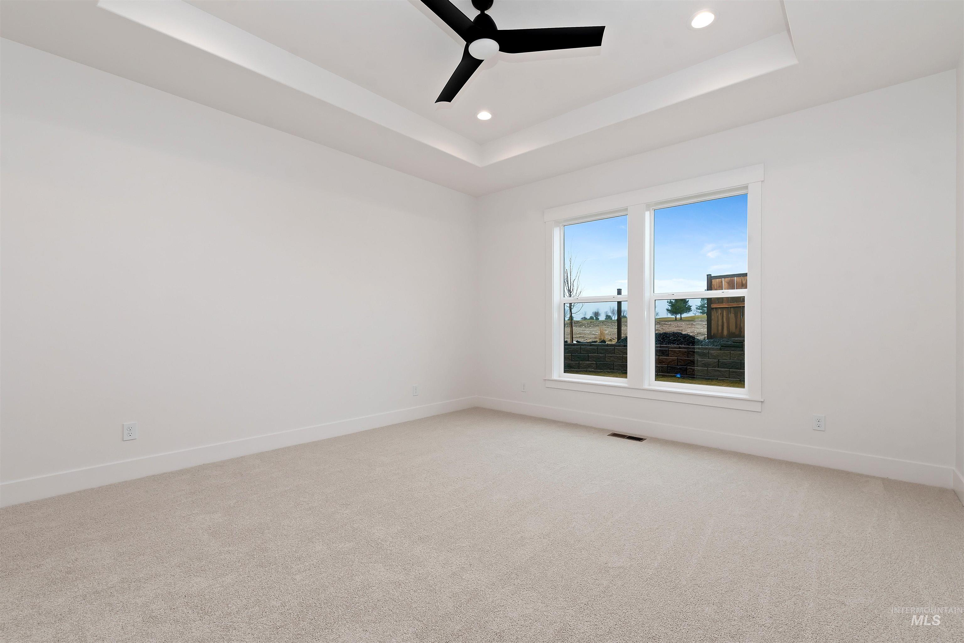 10764 W Barnbougle Ln, Kuna, Idaho 83634, 4 Bedrooms, 3 Bathrooms, Residential For Sale, Price $799,880, 98975917