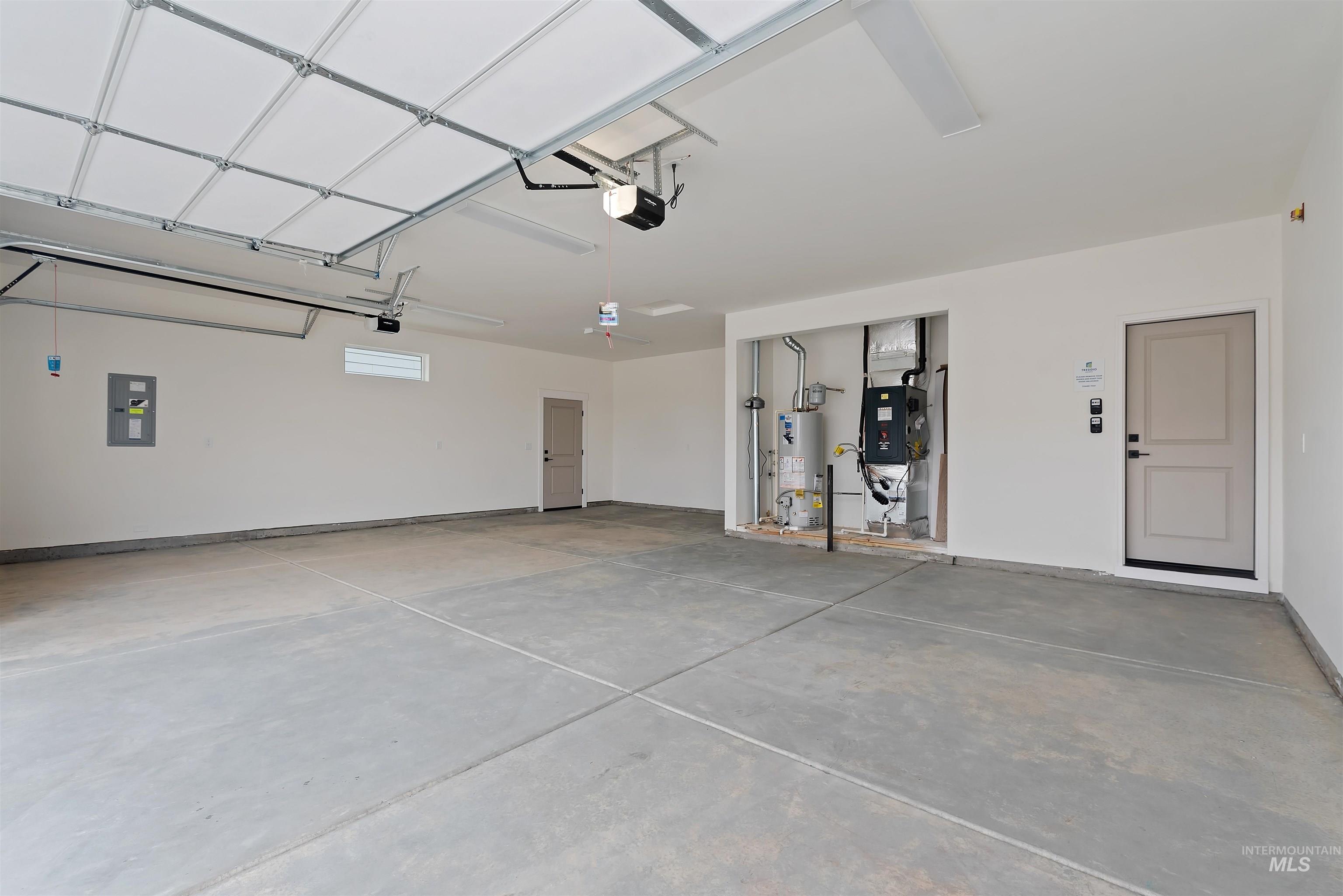 10764 W Barnbougle Ln, Kuna, Idaho 83634, 4 Bedrooms, 3 Bathrooms, Residential For Sale, Price $799,880, 98975917