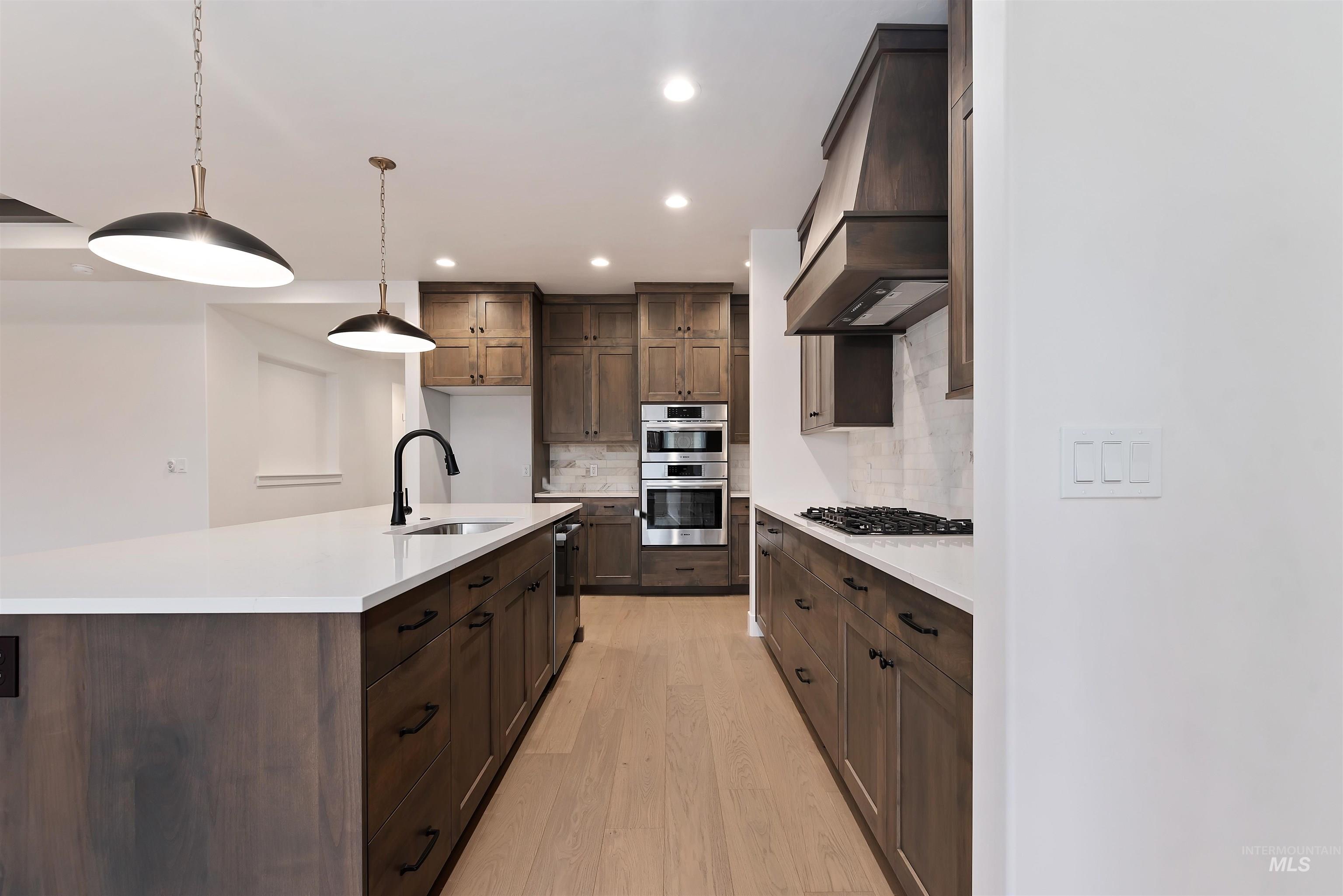 10764 W Barnbougle Ln, Kuna, Idaho 83634, 4 Bedrooms, 3 Bathrooms, Residential For Sale, Price $799,880, 98975917