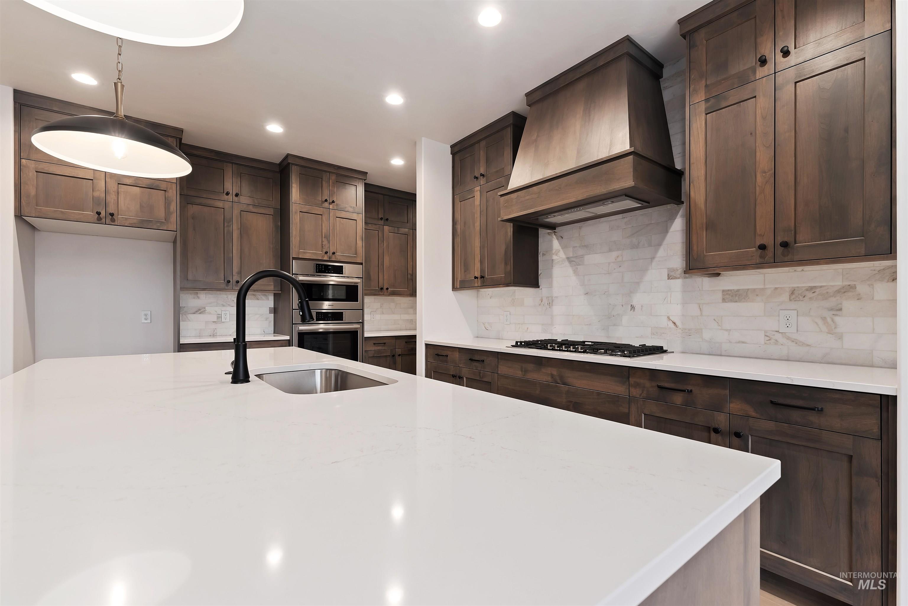 10764 W Barnbougle Ln, Kuna, Idaho 83634, 4 Bedrooms, 3 Bathrooms, Residential For Sale, Price $799,880, 98975917