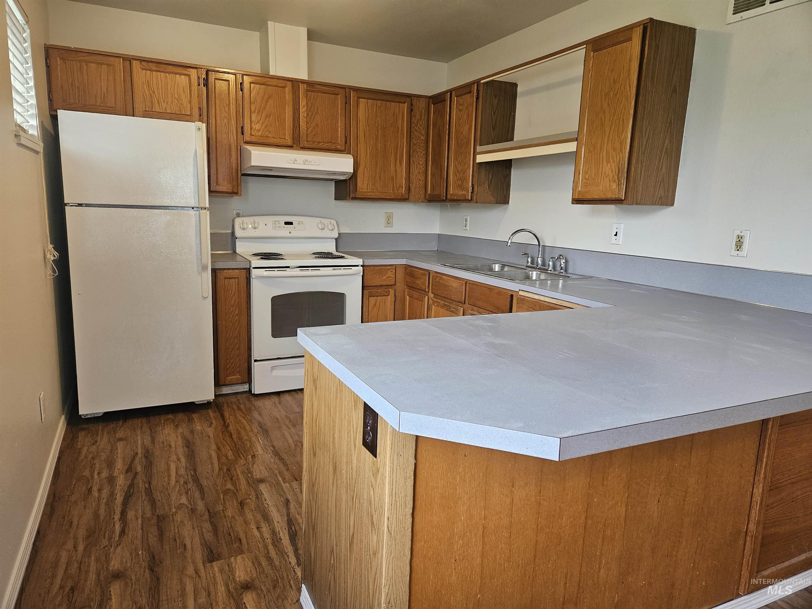 2803 College Ave, Caldwell, Idaho 83605, 2 Bedrooms, 1 Bathroom, Residential Income For Sale, Price $615,000,MLS 98975918