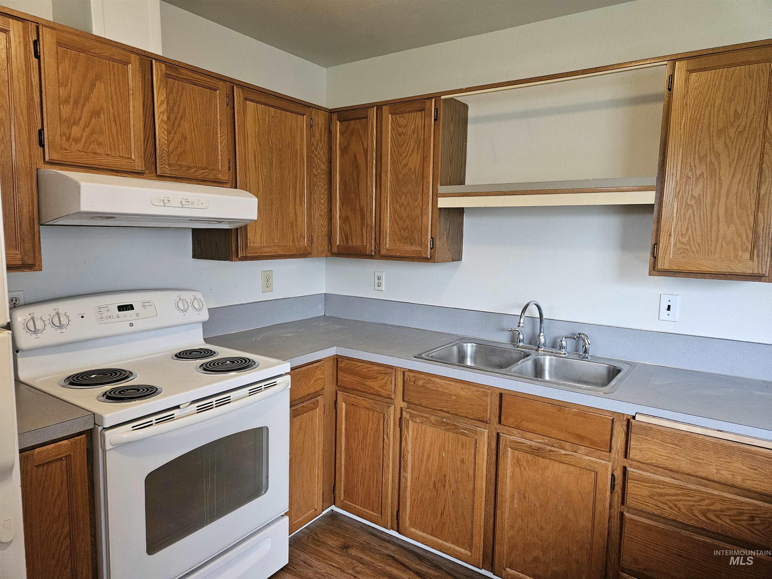 2803 College Ave, Caldwell, Idaho 83605, 2 Bedrooms, 1 Bathroom, Residential Income For Sale, Price $615,000,MLS 98975918