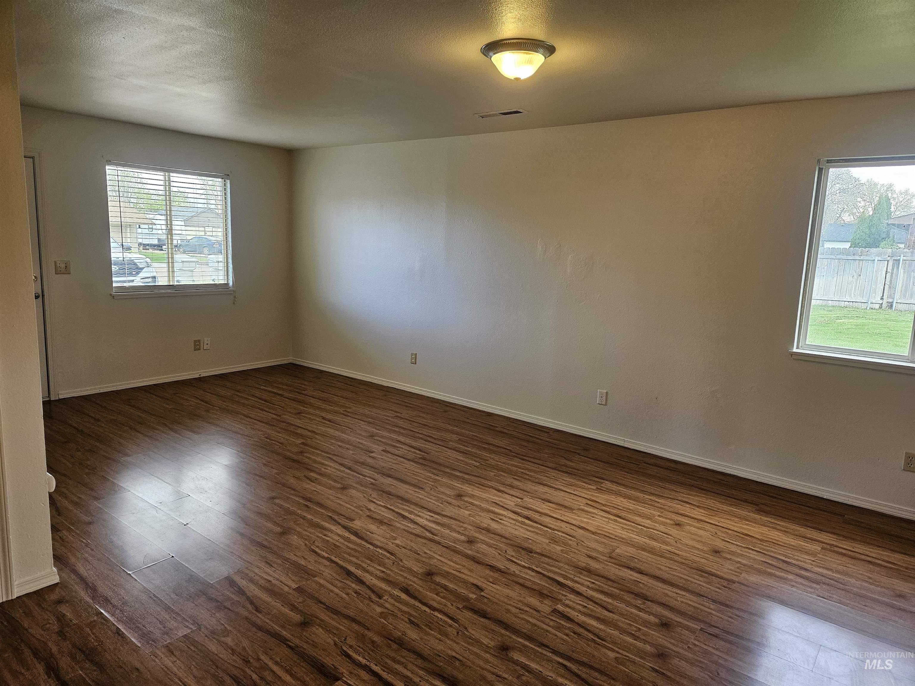 2803 College Ave, Caldwell, Idaho 83605, 2 Bedrooms, 1 Bathroom, Residential Income For Sale, Price $615,000,MLS 98975918