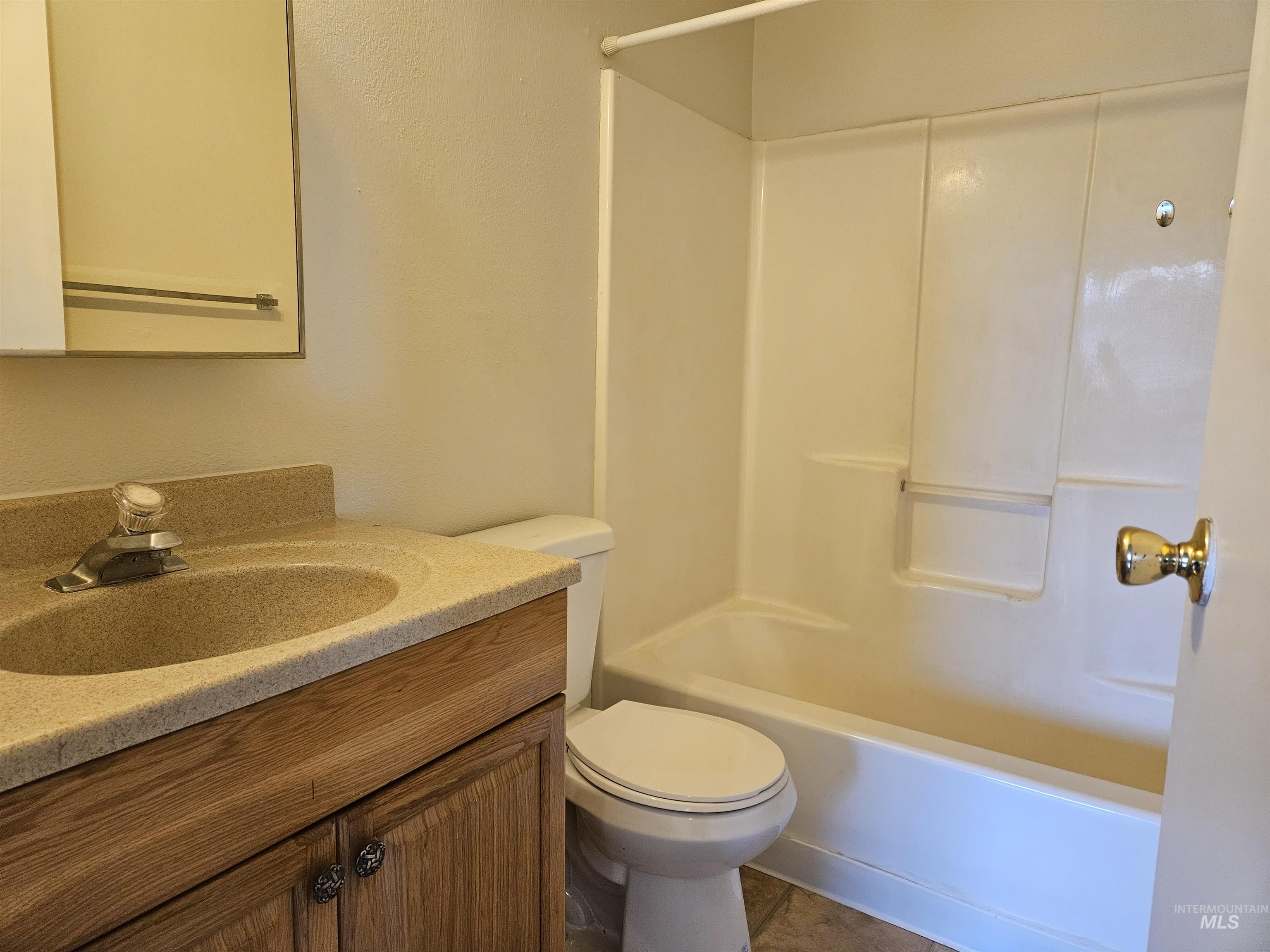 2803 College Ave, Caldwell, Idaho 83605, 2 Bedrooms, 1 Bathroom, Residential Income For Sale, Price $615,000,MLS 98975918