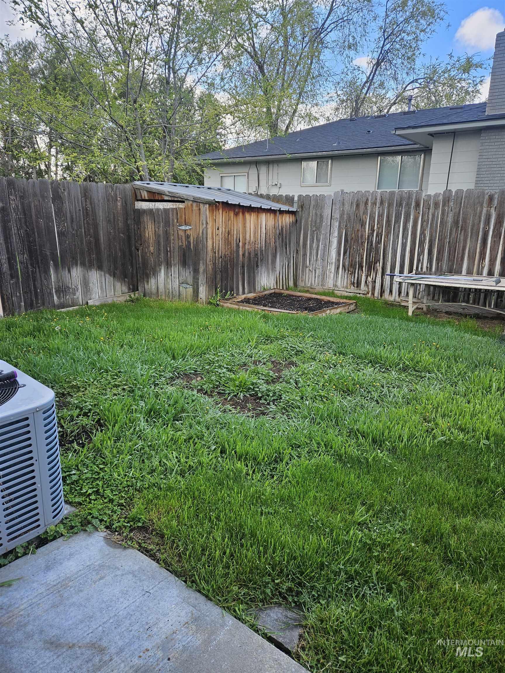 2803 College Ave, Caldwell, Idaho 83605, 2 Bedrooms, 1 Bathroom, Residential Income For Sale, Price $615,000,MLS 98975918