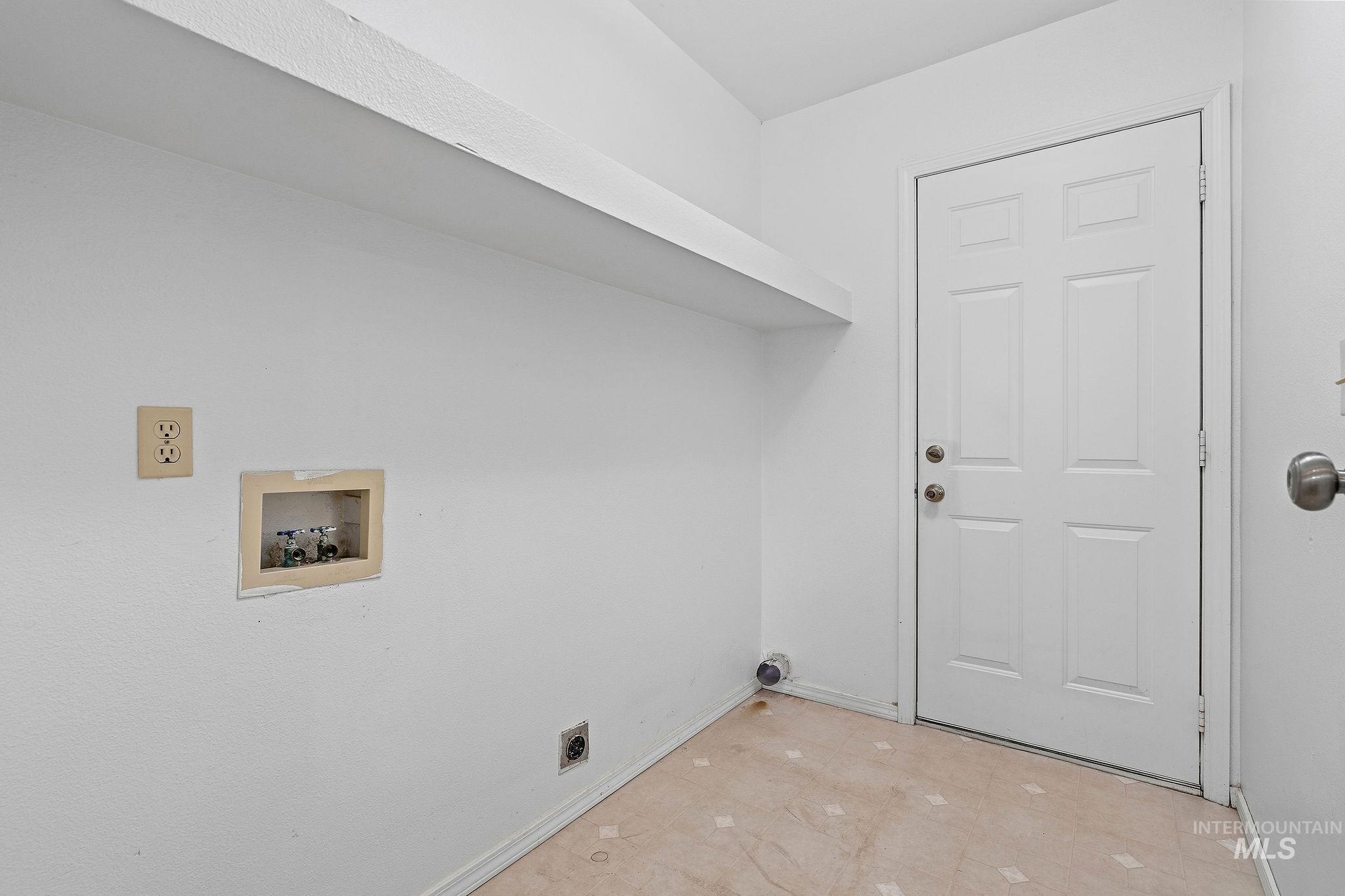 2803 College Ave, Caldwell, Idaho 83605, 2 Bedrooms, 1 Bathroom, Residential Income For Sale, Price $625,000, 98975918