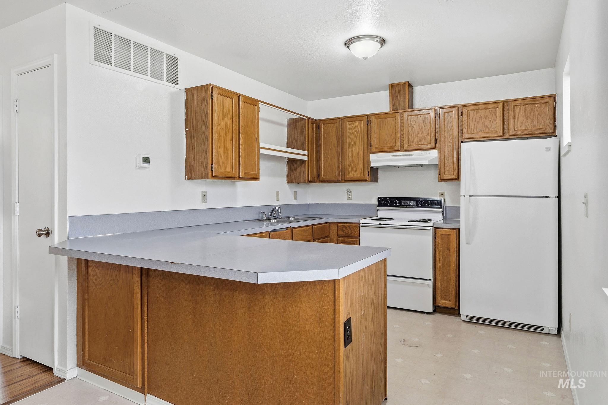 2803 College Ave, Caldwell, Idaho 83605, 2 Bedrooms, 1 Bathroom, Residential Income For Sale, Price $625,000, 98975918