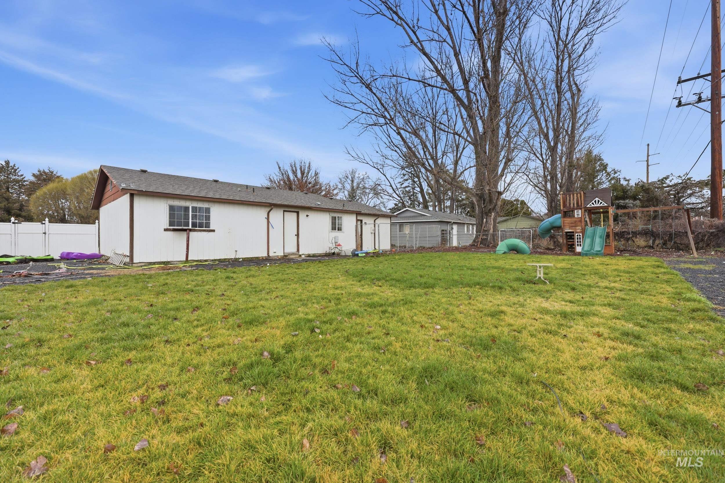 902 Harmon Way, Middleton, Idaho 83644, 2 Bedrooms, 1 Bathroom, Residential For Sale, Price $279,000, 98975922