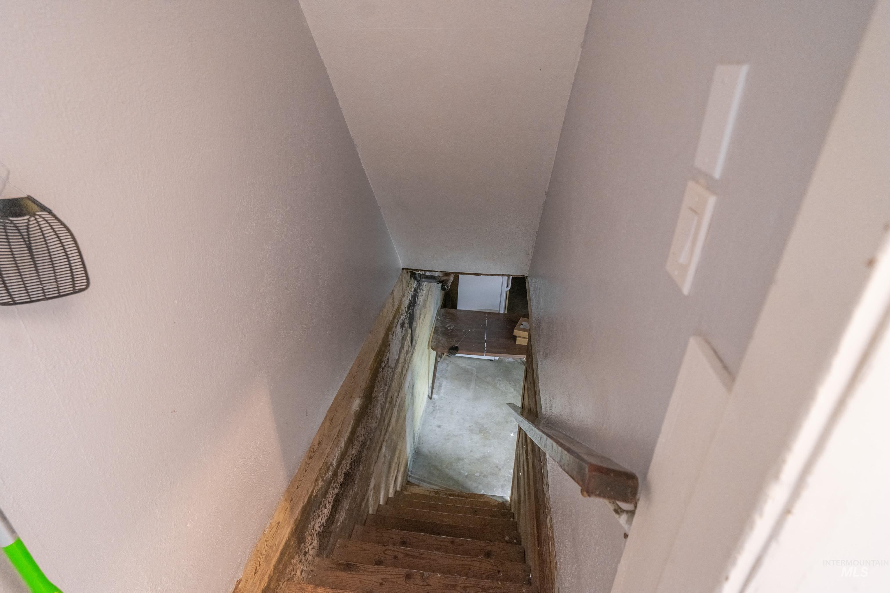 1110 13th Street, Clarkston, Washington 99403, 3 Bedrooms, 2 Bathrooms, Residential For Sale, Price $339,000, 98975923