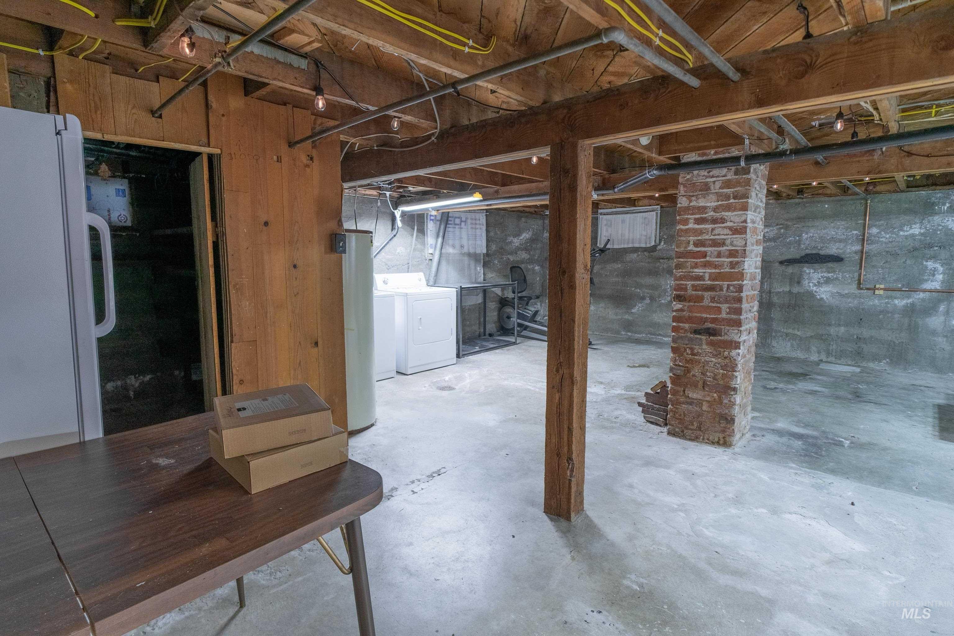 1110 13th Street, Clarkston, Washington 99403, 3 Bedrooms, 2 Bathrooms, Residential For Sale, Price $339,000, 98975923