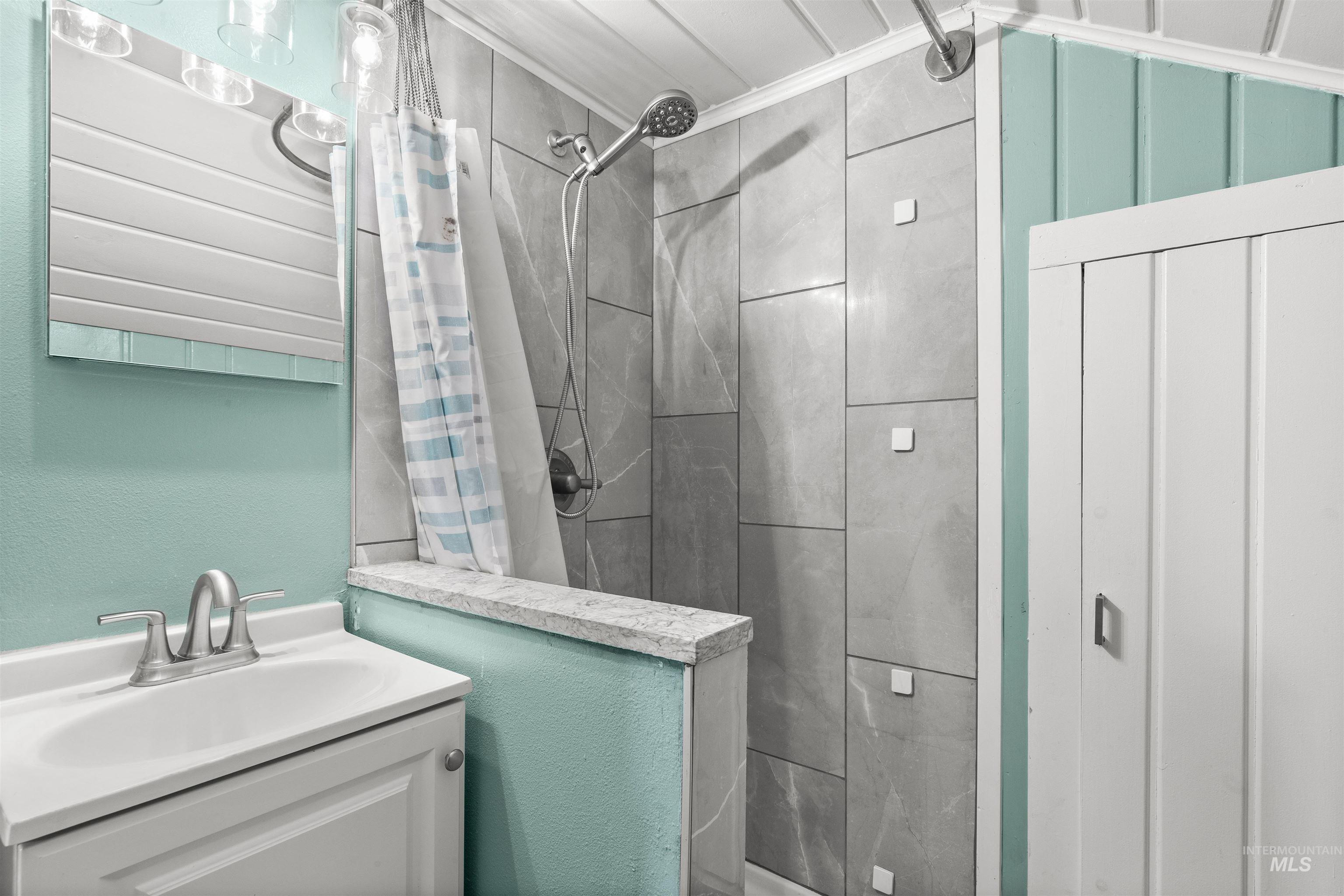 1110 13th Street, Clarkston, Washington 99403, 3 Bedrooms, 2 Bathrooms, Residential For Sale, Price $339,000, 98975923