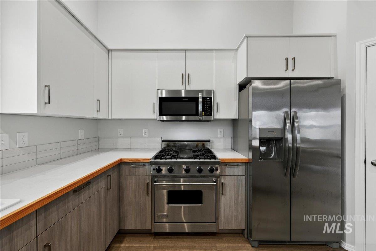 878 W Jasper St, Emmett, Idaho 83617, 4 Bedrooms, 2 Bathrooms, Rental For Rent, Price $2,500, 98975926