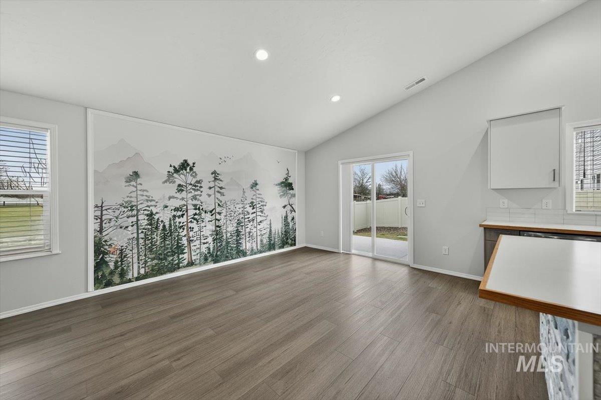 878 W Jasper St, Emmett, Idaho 83617, 4 Bedrooms, 2 Bathrooms, Rental For Rent, Price $2,500, 98975926