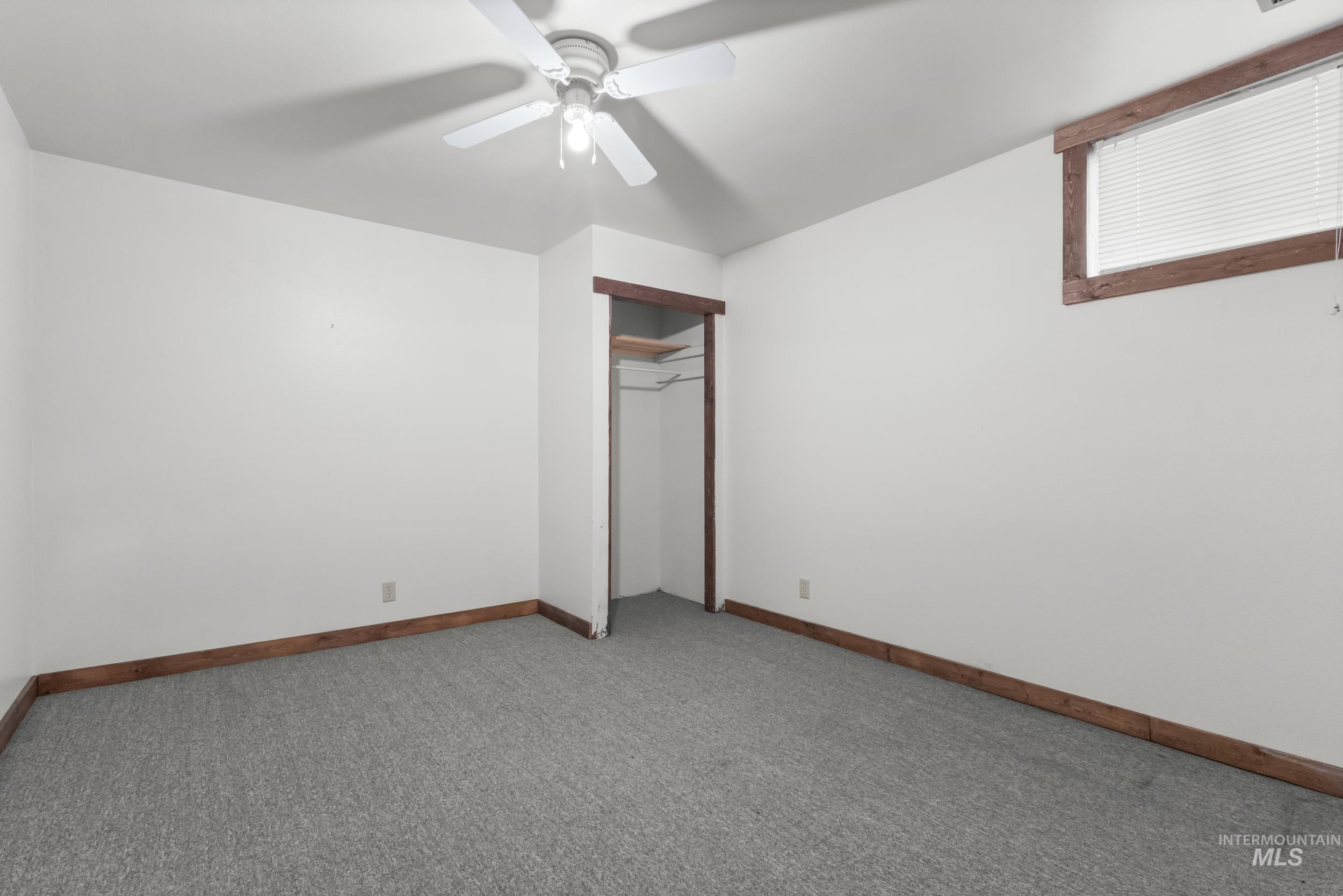 512 E Black Canyon Hwy, Emmett, Idaho 83617, 5 Bedrooms, 2 Bathrooms, Residential For Sale, Price $524,900, 98975928