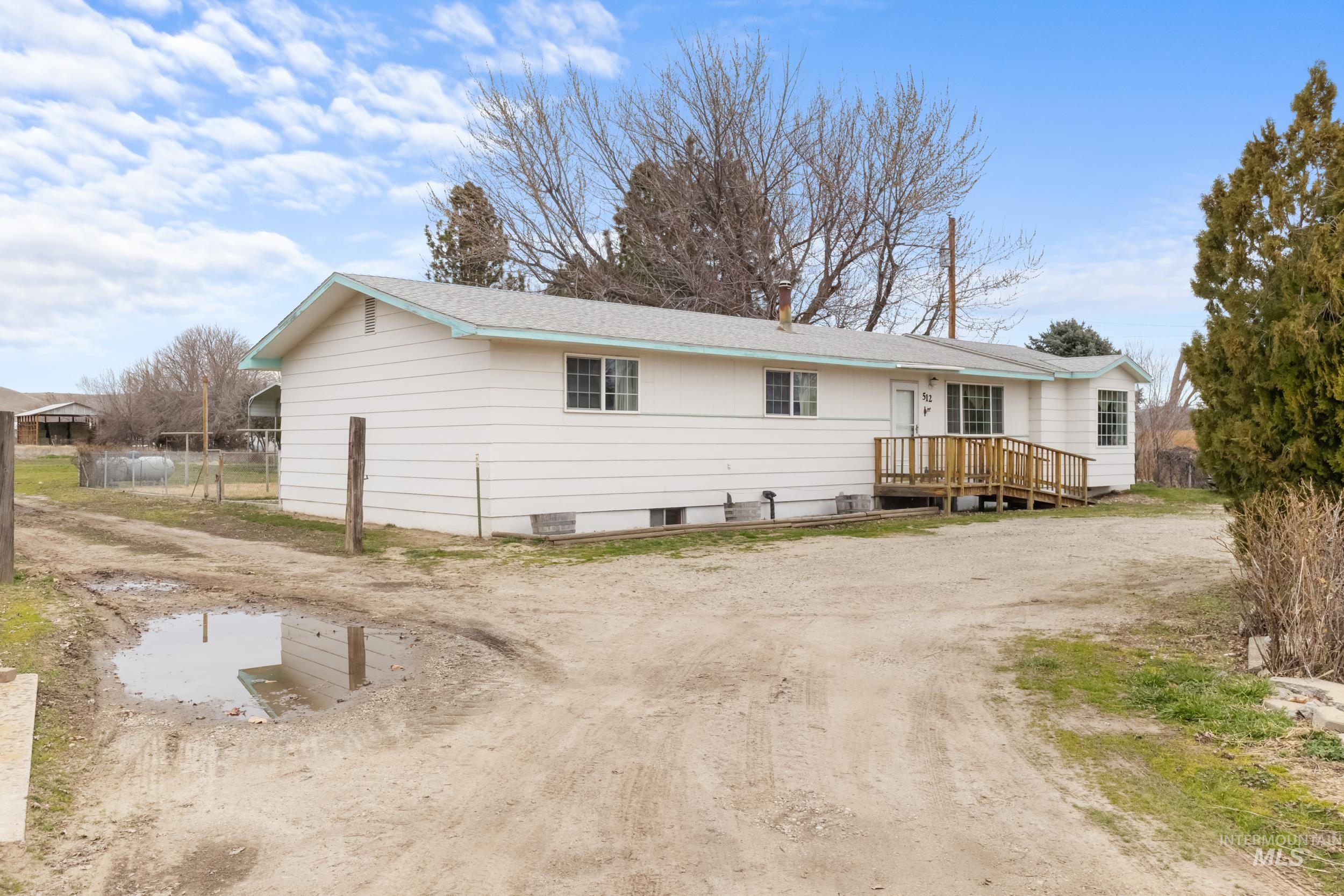 512 E Black Canyon Hwy, Emmett, Idaho 83617, 5 Bedrooms, 2 Bathrooms, Residential For Sale, Price $524,900, 98975928