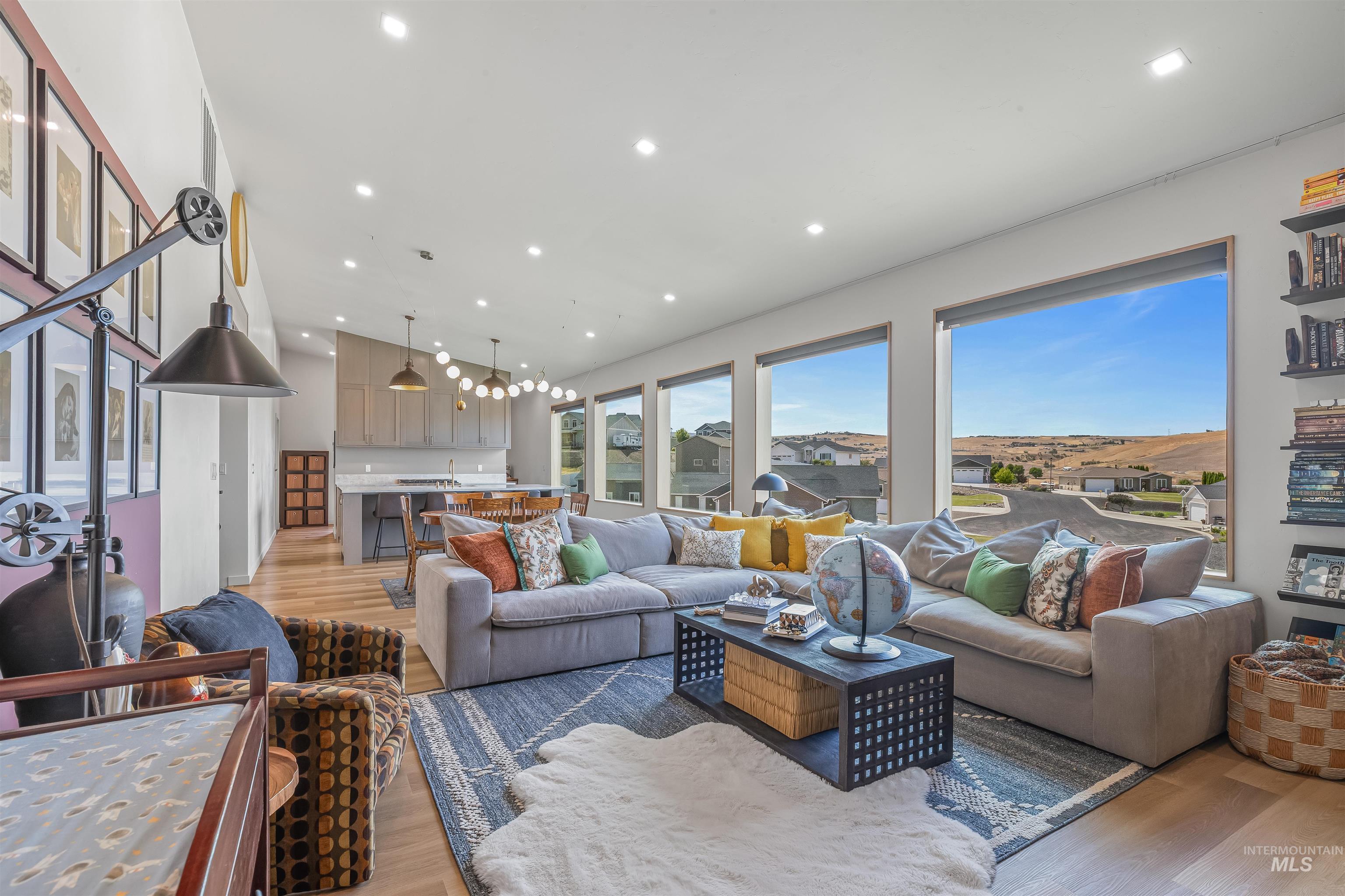 2222 Deer Pointe Drive, Clarkston, Washington 99403, 3 Bedrooms, 2.5 Bathrooms, Residential For Sale, Price $829,000, 98975930