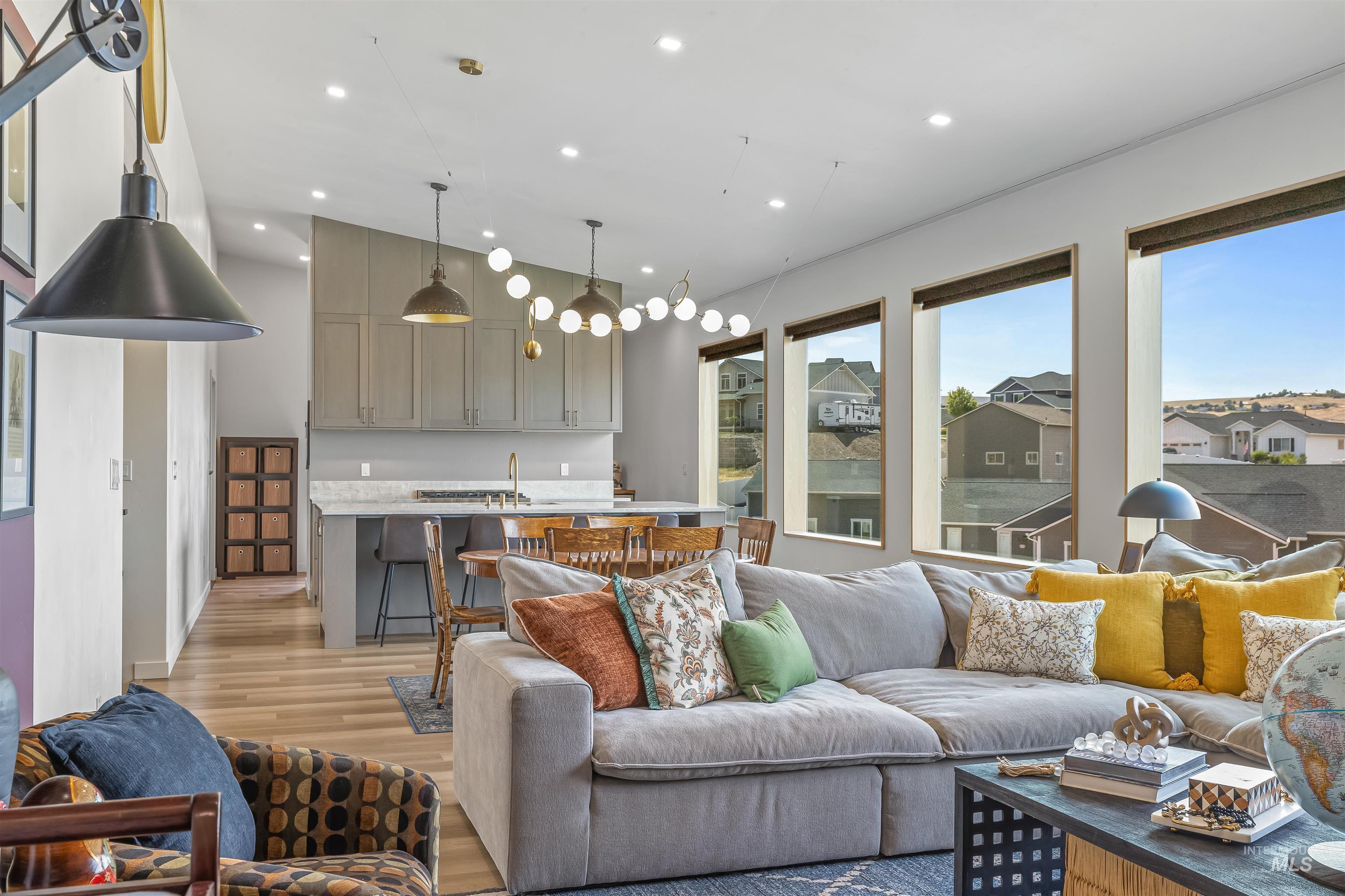 2222 Deer Pointe Drive, Clarkston, Washington 99403, 3 Bedrooms, 2.5 Bathrooms, Residential For Sale, Price $829,000, 98975930