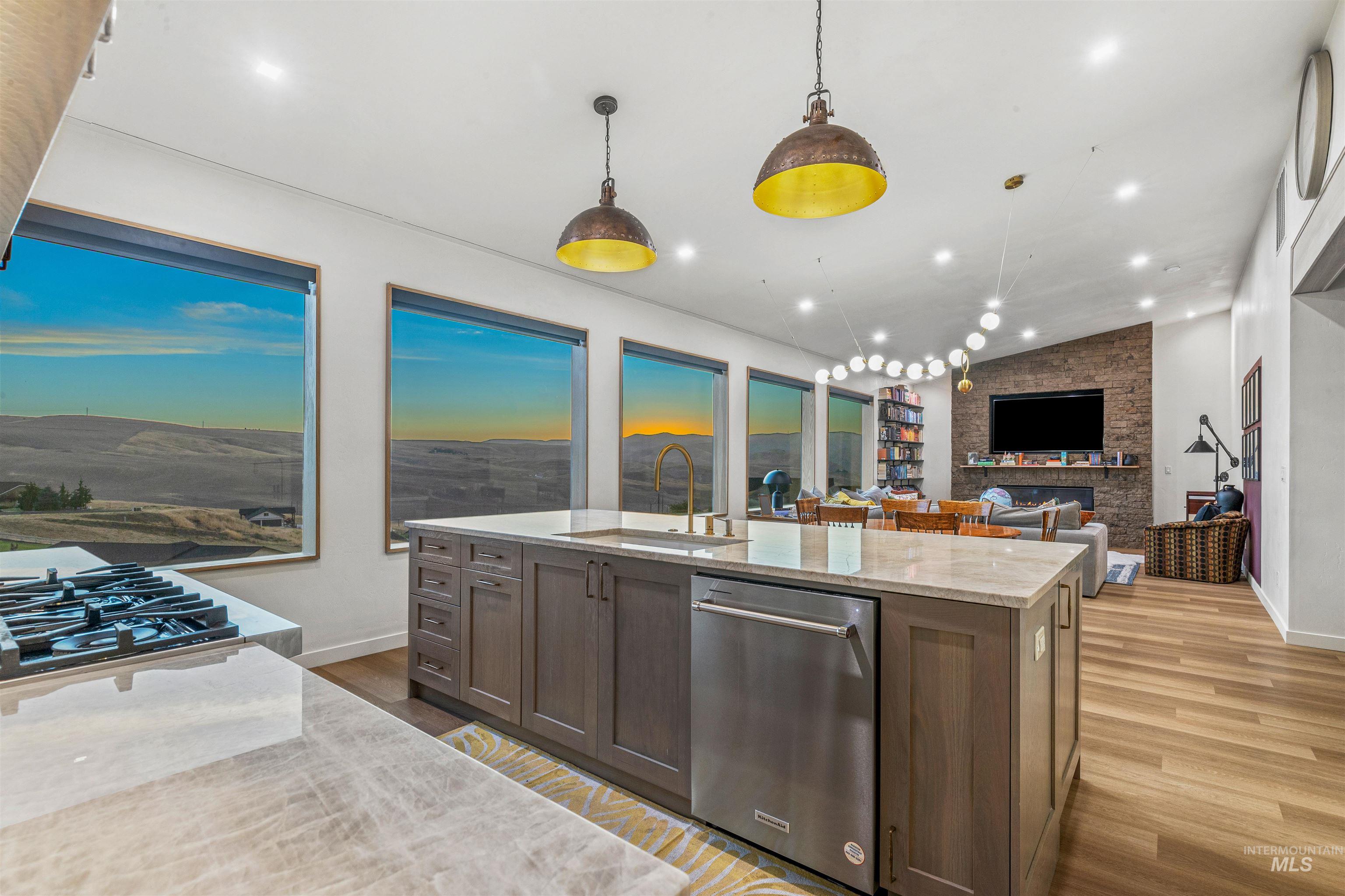 2222 Deer Pointe Drive, Clarkston, Washington 99403, 3 Bedrooms, 2.5 Bathrooms, Residential For Sale, Price $829,000, 98975930