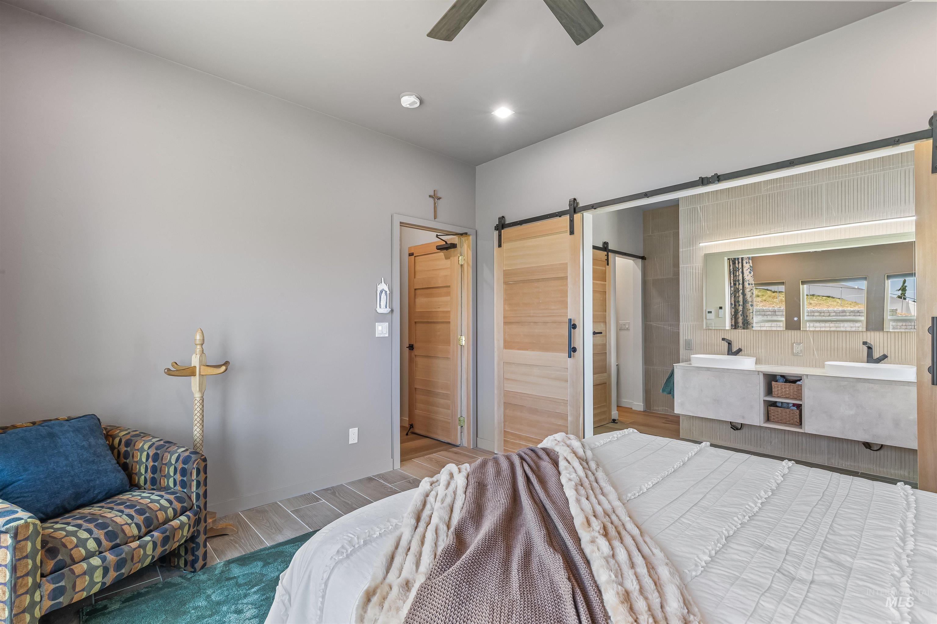 2222 Deer Pointe Drive, Clarkston, Washington 99403, 3 Bedrooms, 2.5 Bathrooms, Residential For Sale, Price $829,000, 98975930