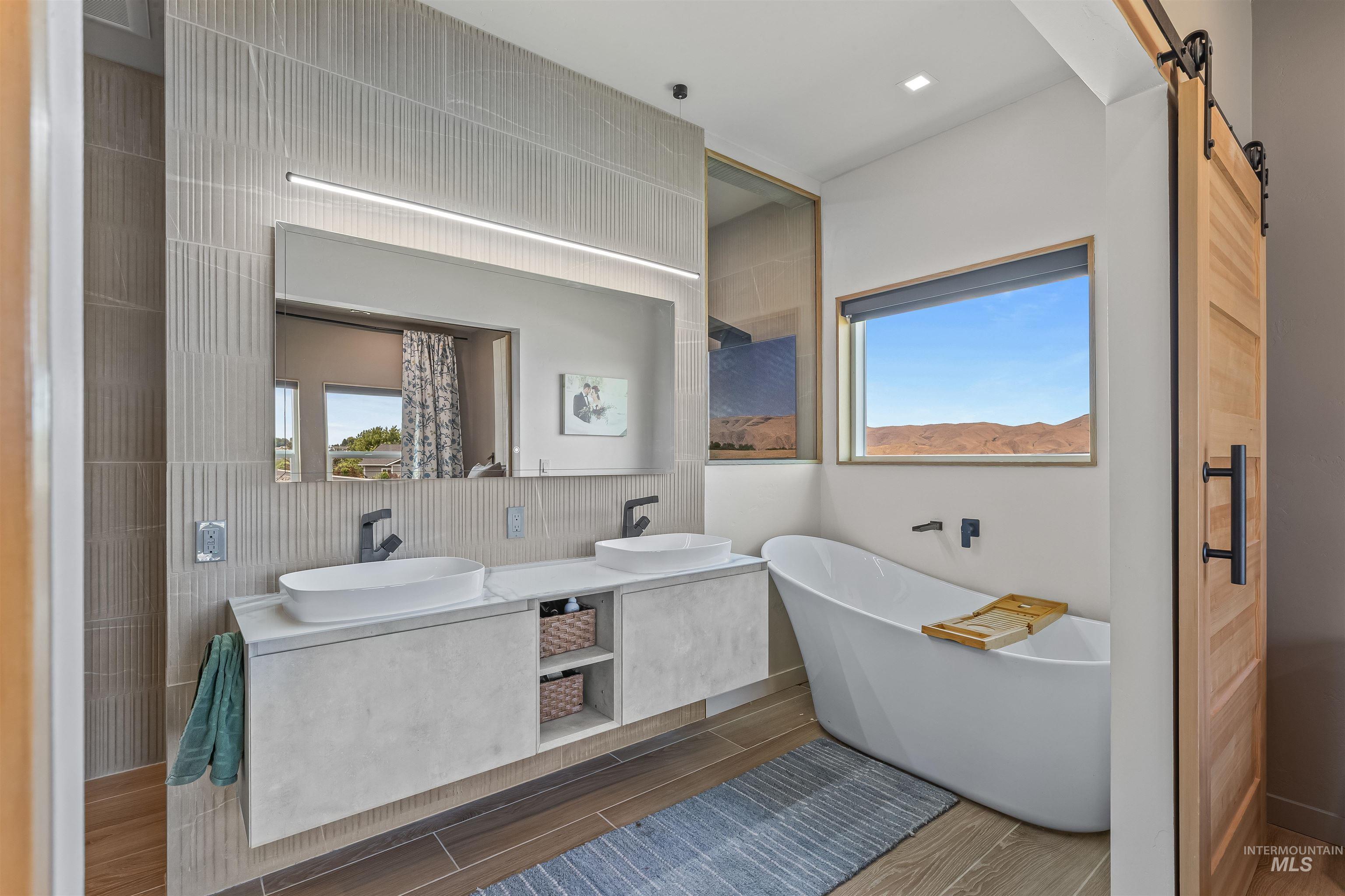 2222 Deer Pointe Drive, Clarkston, Washington 99403, 3 Bedrooms, 2.5 Bathrooms, Residential For Sale, Price $829,000, 98975930