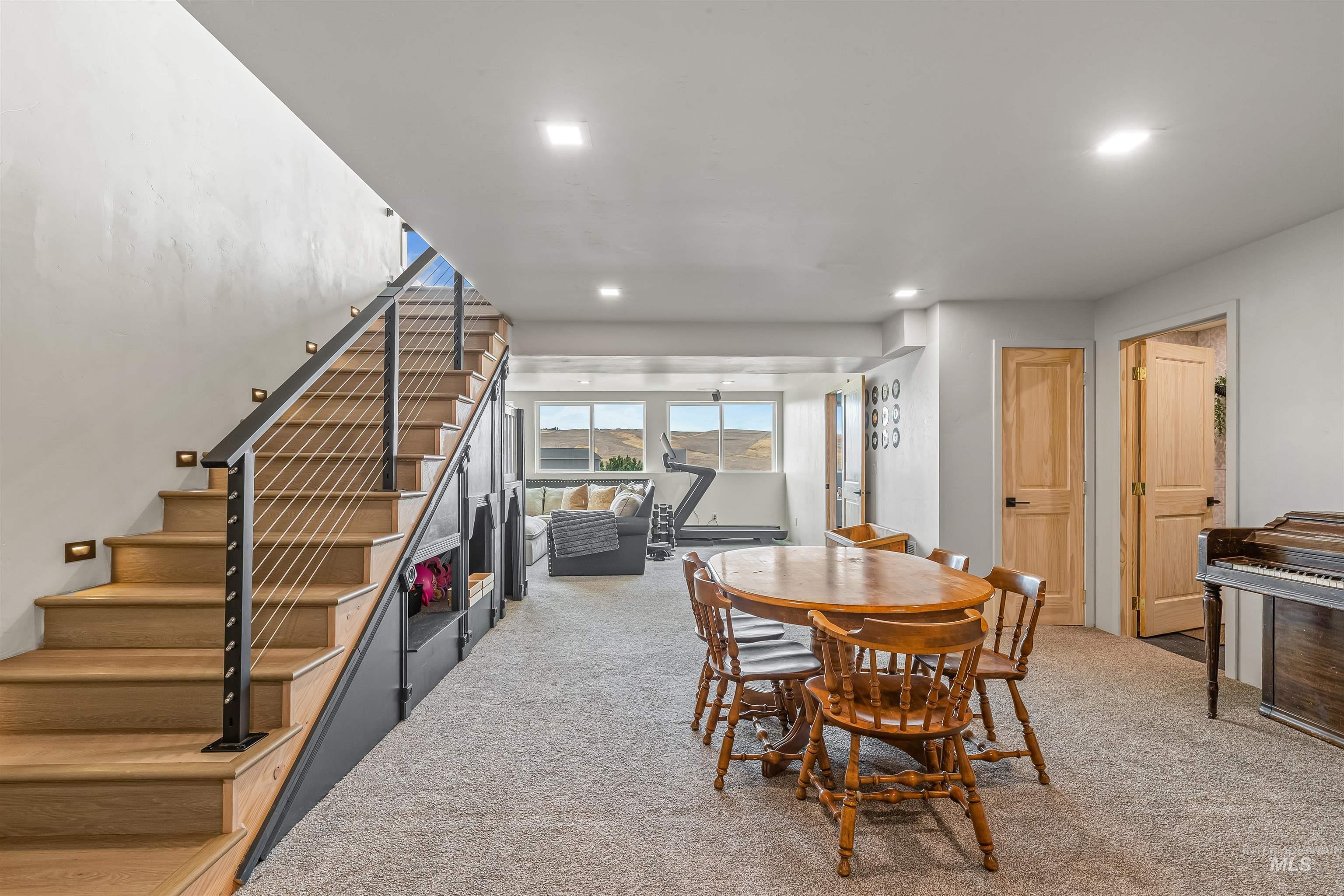 2222 Deer Pointe Drive, Clarkston, Washington 99403, 3 Bedrooms, 2.5 Bathrooms, Residential For Sale, Price $829,000, 98975930