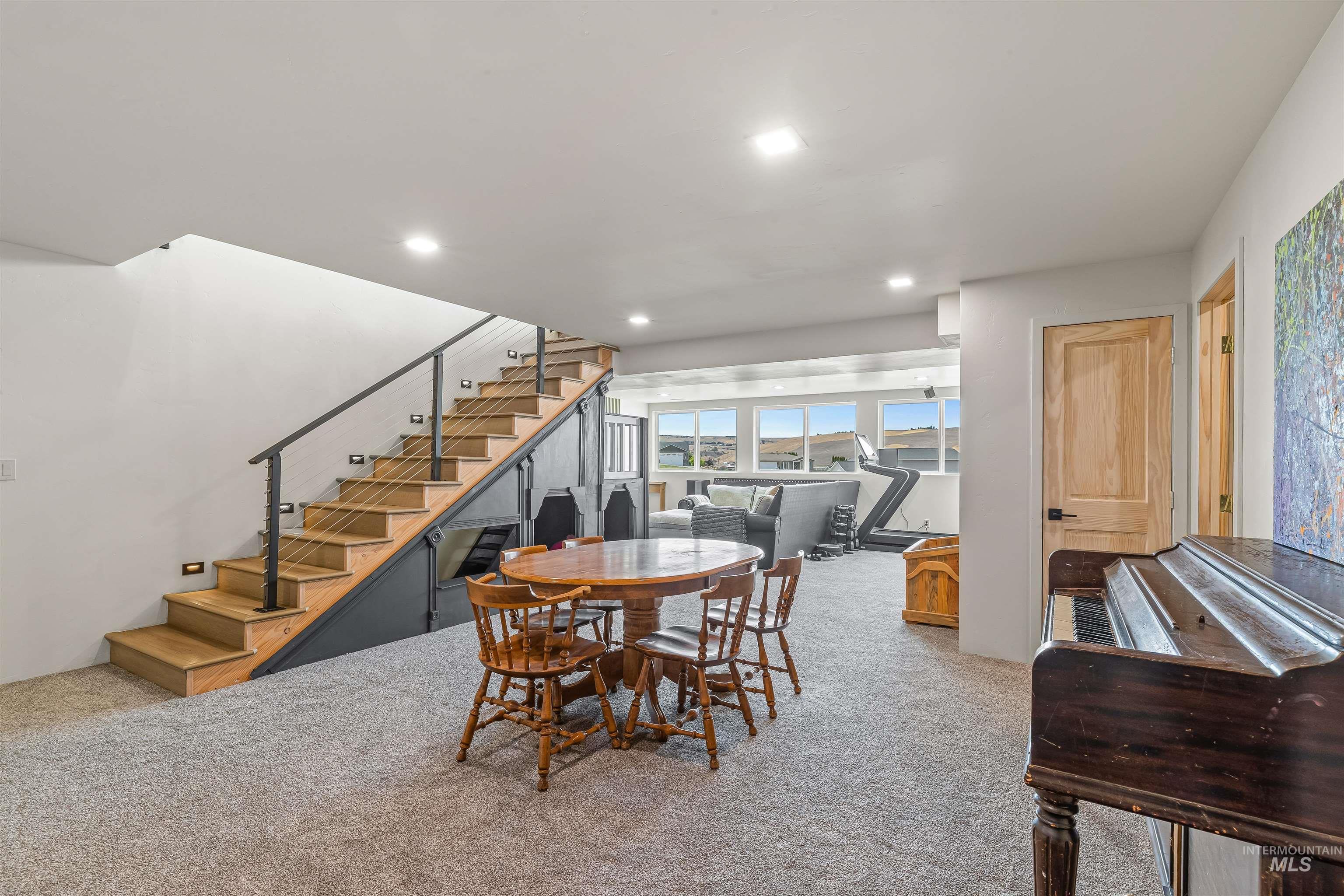 2222 Deer Pointe Drive, Clarkston, Washington 99403, 3 Bedrooms, 2.5 Bathrooms, Residential For Sale, Price $829,000, 98975930