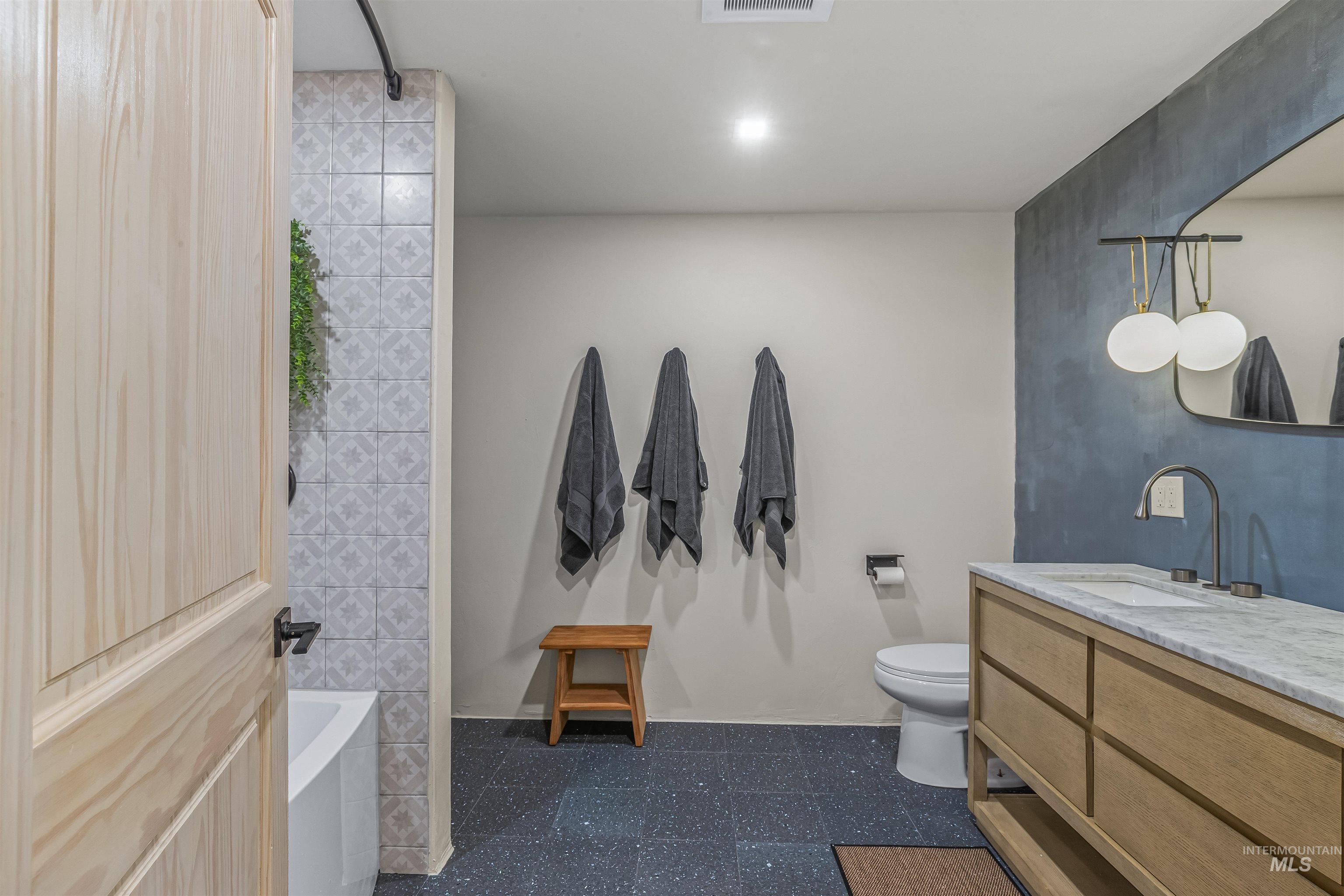 2222 Deer Pointe Drive, Clarkston, Washington 99403, 3 Bedrooms, 2.5 Bathrooms, Residential For Sale, Price $829,000, 98975930