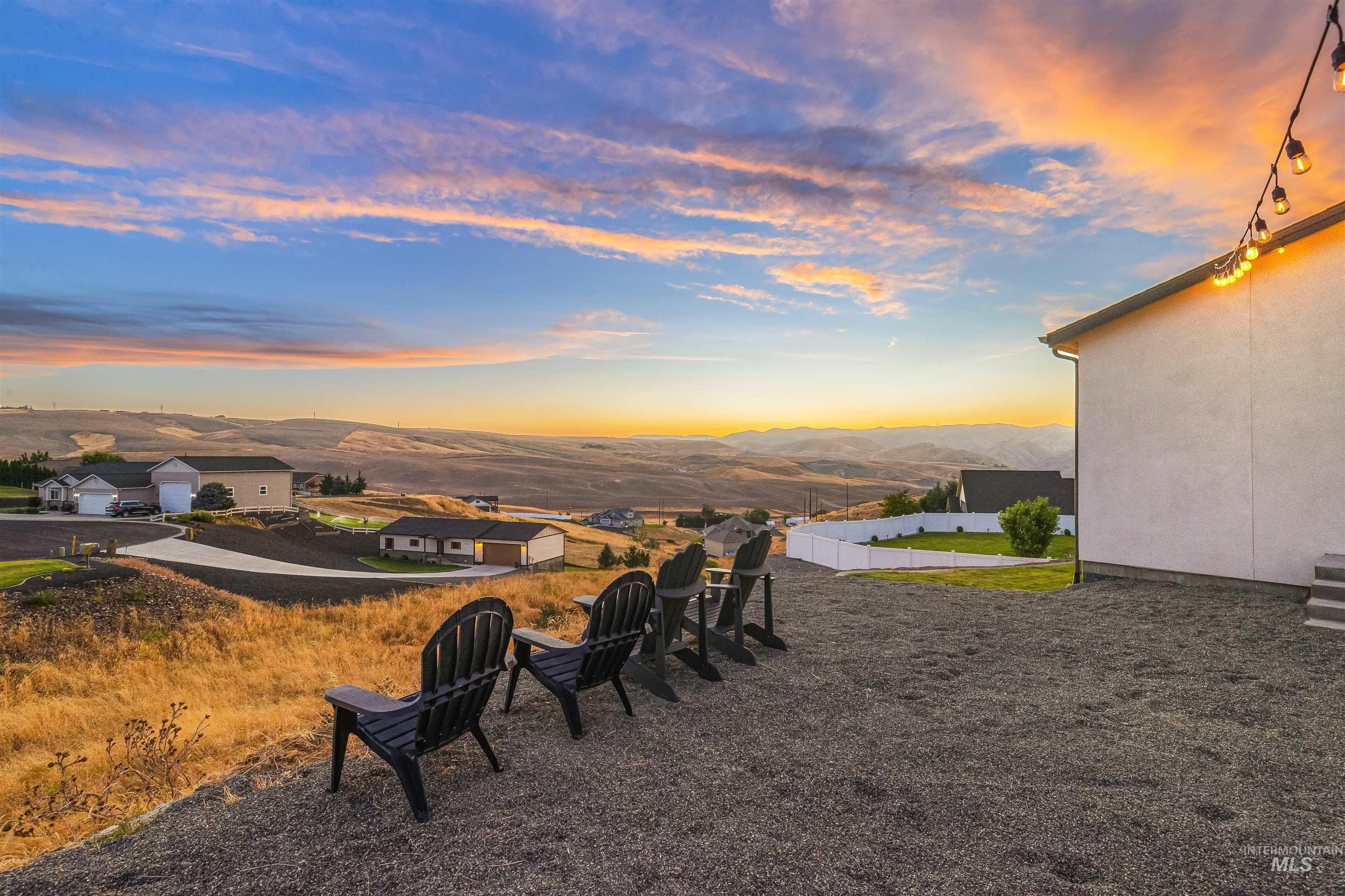 2222 Deer Pointe Drive, Clarkston, Washington 99403, 3 Bedrooms, 2.5 Bathrooms, Residential For Sale, Price $829,000, 98975930