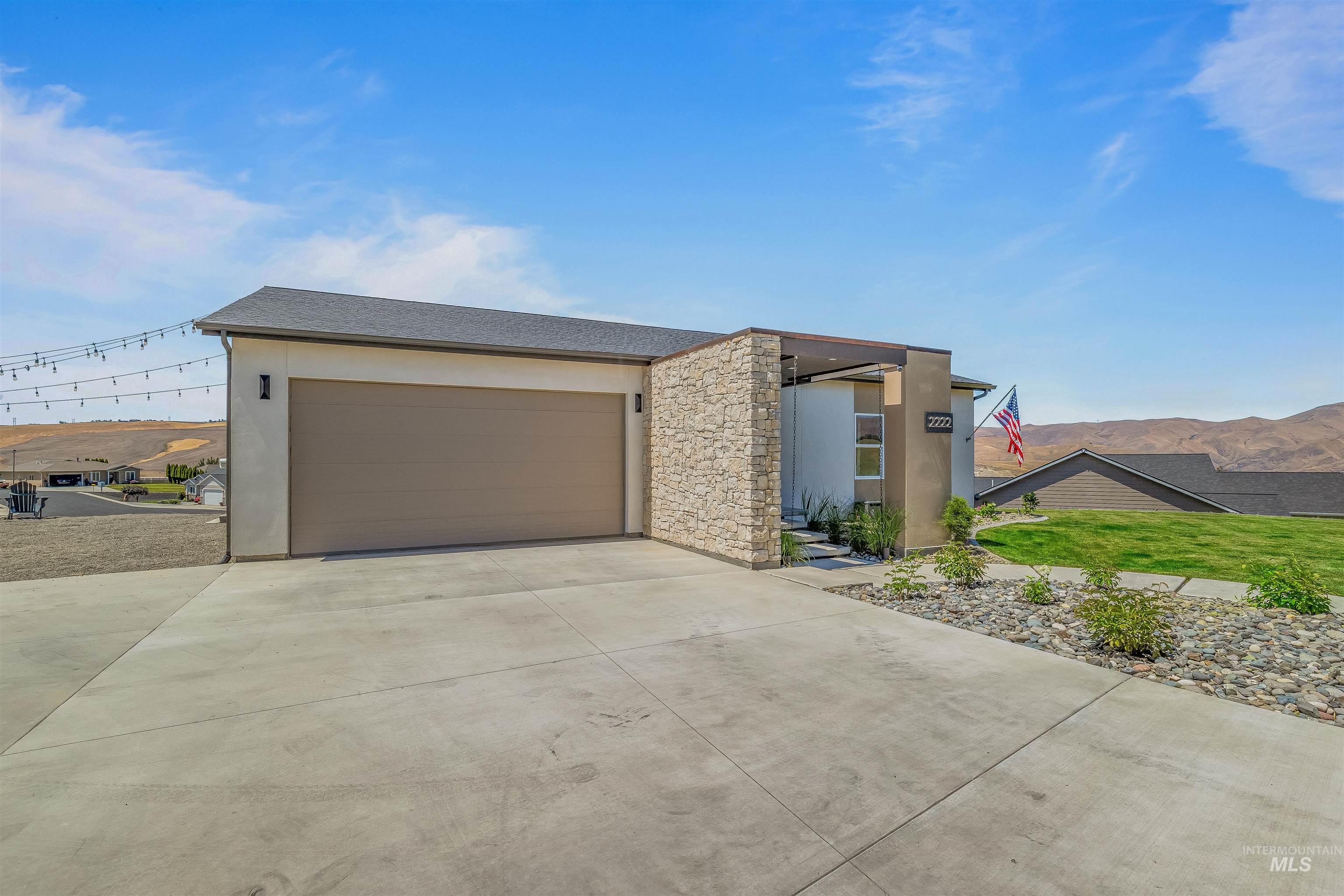 2222 Deer Pointe Drive, Clarkston, Washington 99403, 3 Bedrooms, 2.5 Bathrooms, Residential For Sale, Price $829,000, 98975930