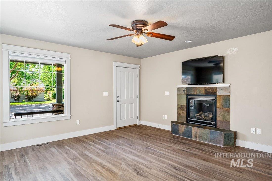 1318 S Grant Ave, Boise, Idaho 83706, 3 Bedrooms, 2.5 Bathrooms, Residential Income For Sale, Price $509,900, 98975932