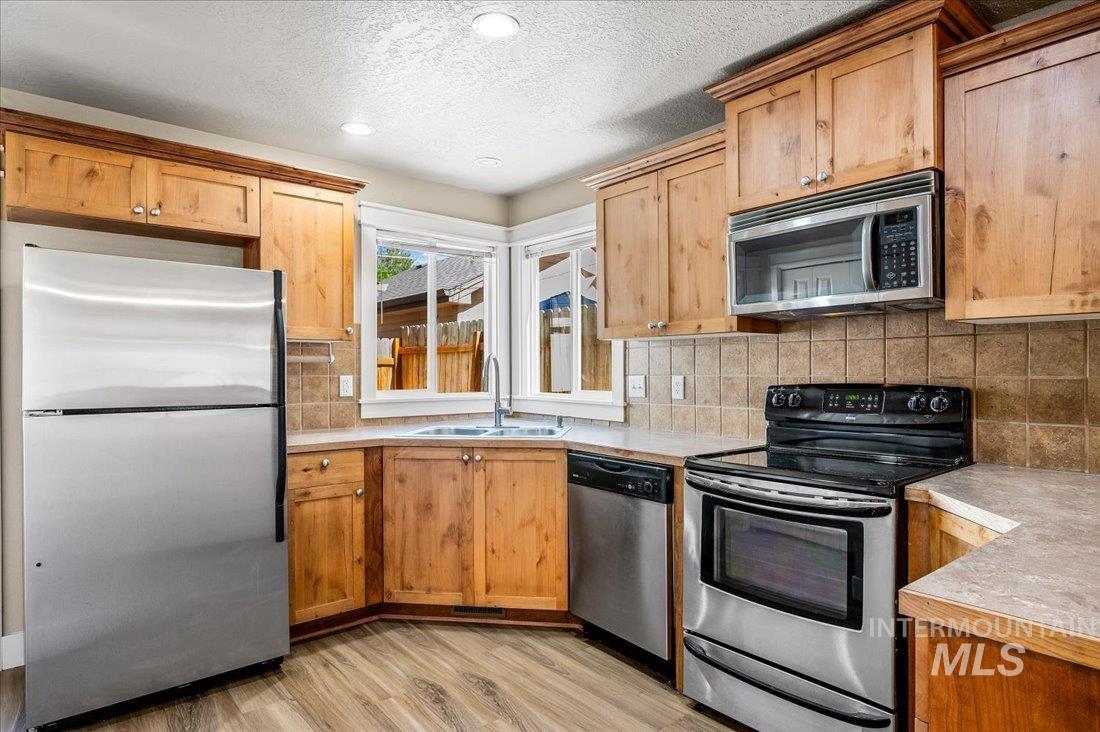 1318 S Grant Ave, Boise, Idaho 83706, 3 Bedrooms, 2.5 Bathrooms, Residential Income For Sale, Price $509,900, 98975932