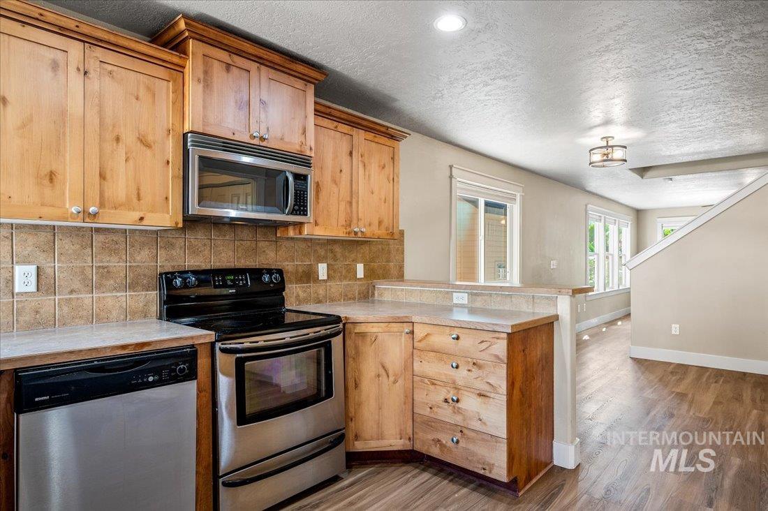 1318 S Grant Ave, Boise, Idaho 83706, 3 Bedrooms, 2.5 Bathrooms, Residential Income For Sale, Price $509,900, 98975932