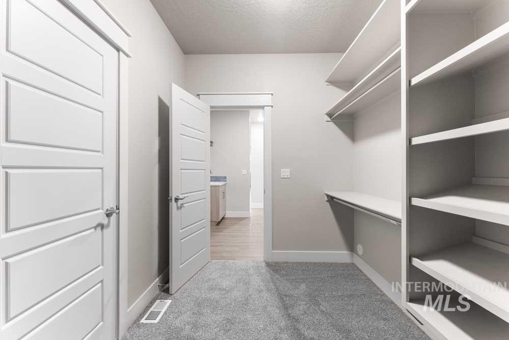 79 S Daybreak Ave, Nampa, Idaho 83687, 4 Bedrooms, 3 Bathrooms, Residential For Sale, Price $589,900, 98975933