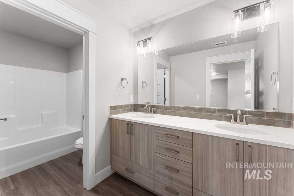 79 S Daybreak Ave, Nampa, Idaho 83687, 4 Bedrooms, 3 Bathrooms, Residential For Sale, Price $589,900, 98975933