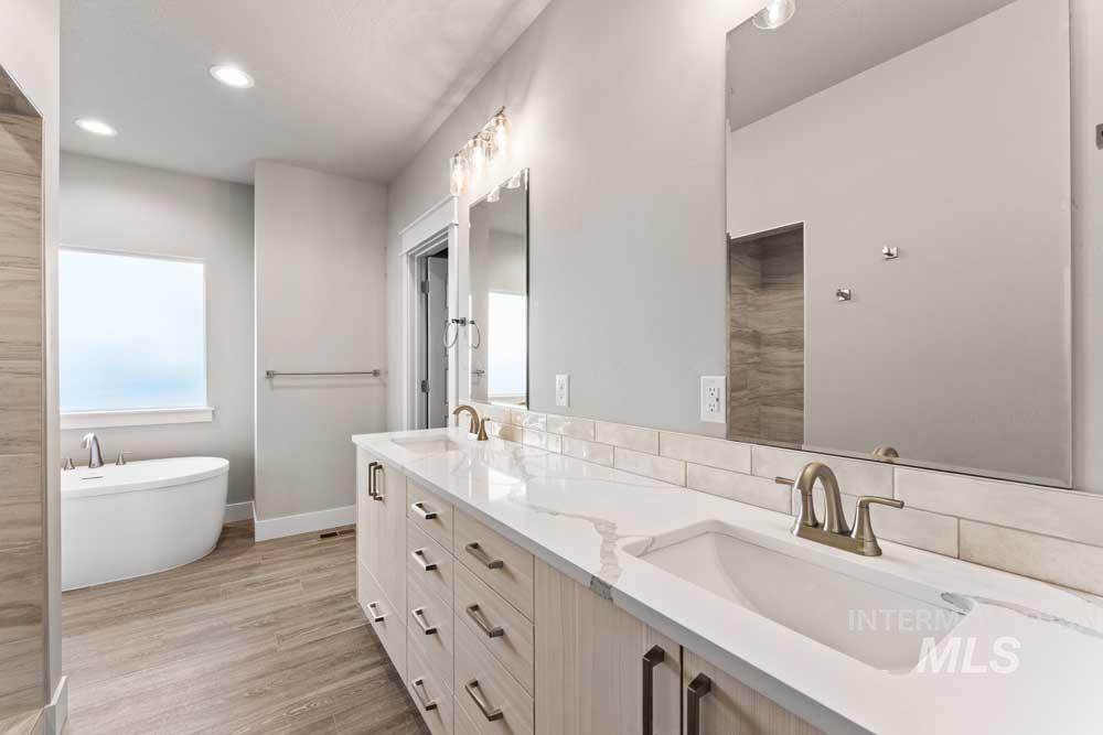 81 S Daybreak Ave, Nampa, Idaho 83687, 4 Bedrooms, 2.5 Bathrooms, Residential For Sale, Price $589,900, 98975934