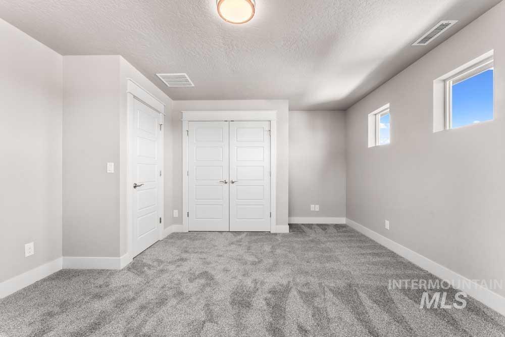 81 S Daybreak Ave, Nampa, Idaho 83687, 4 Bedrooms, 2.5 Bathrooms, Residential For Sale, Price $589,900, 98975934