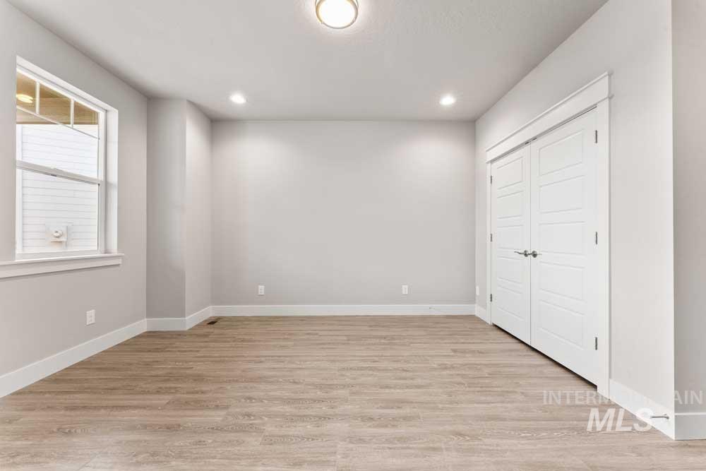 81 S Daybreak Ave, Nampa, Idaho 83687, 4 Bedrooms, 2.5 Bathrooms, Residential For Sale, Price $589,900, 98975934