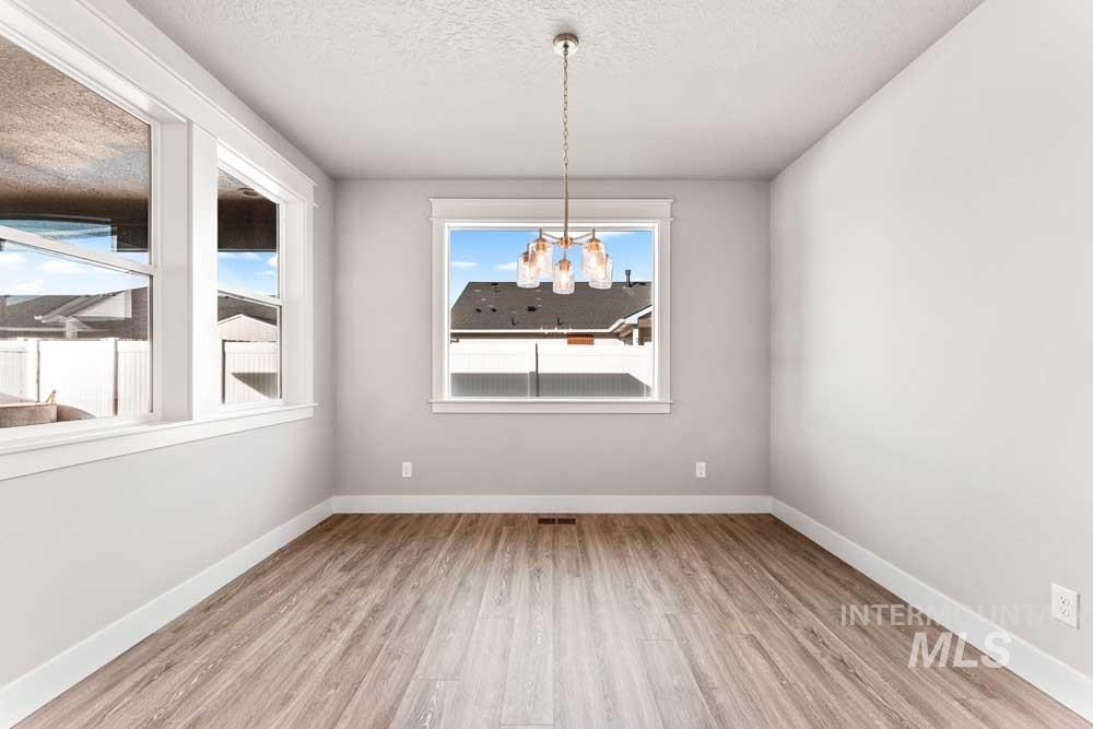 81 S Daybreak Ave, Nampa, Idaho 83687, 4 Bedrooms, 2.5 Bathrooms, Residential For Sale, Price $589,900, 98975934