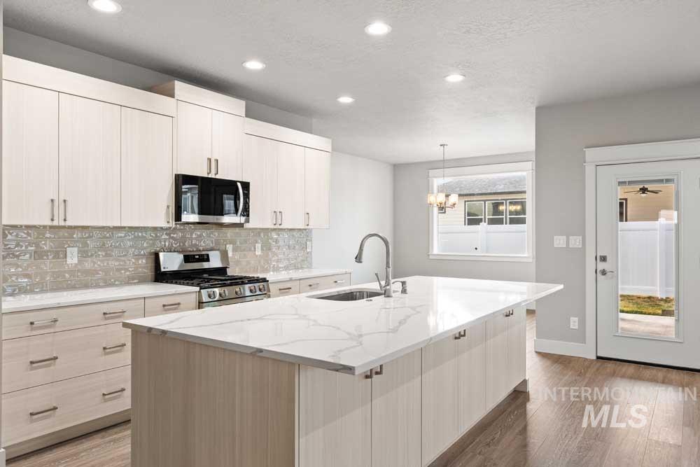 4421 S Wagon Rd, Nampa, Idaho 83687, 4 Bedrooms, 3 Bathrooms, Residential For Sale, Price $589,900, 98975935