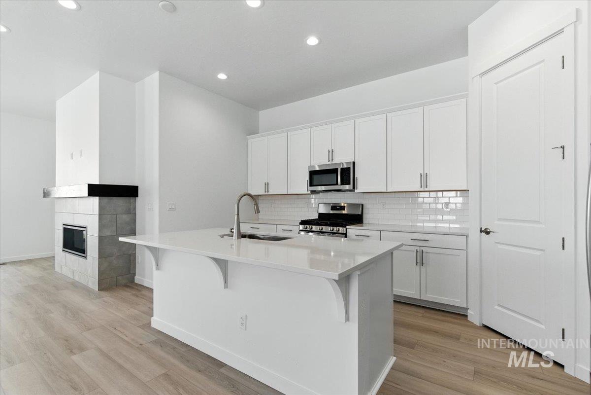 TBD N Ice Fire Ave, Star, Idaho 83669, 3 Bedrooms, 2 Bathrooms, Residential For Sale, Price $565,990, 98975937