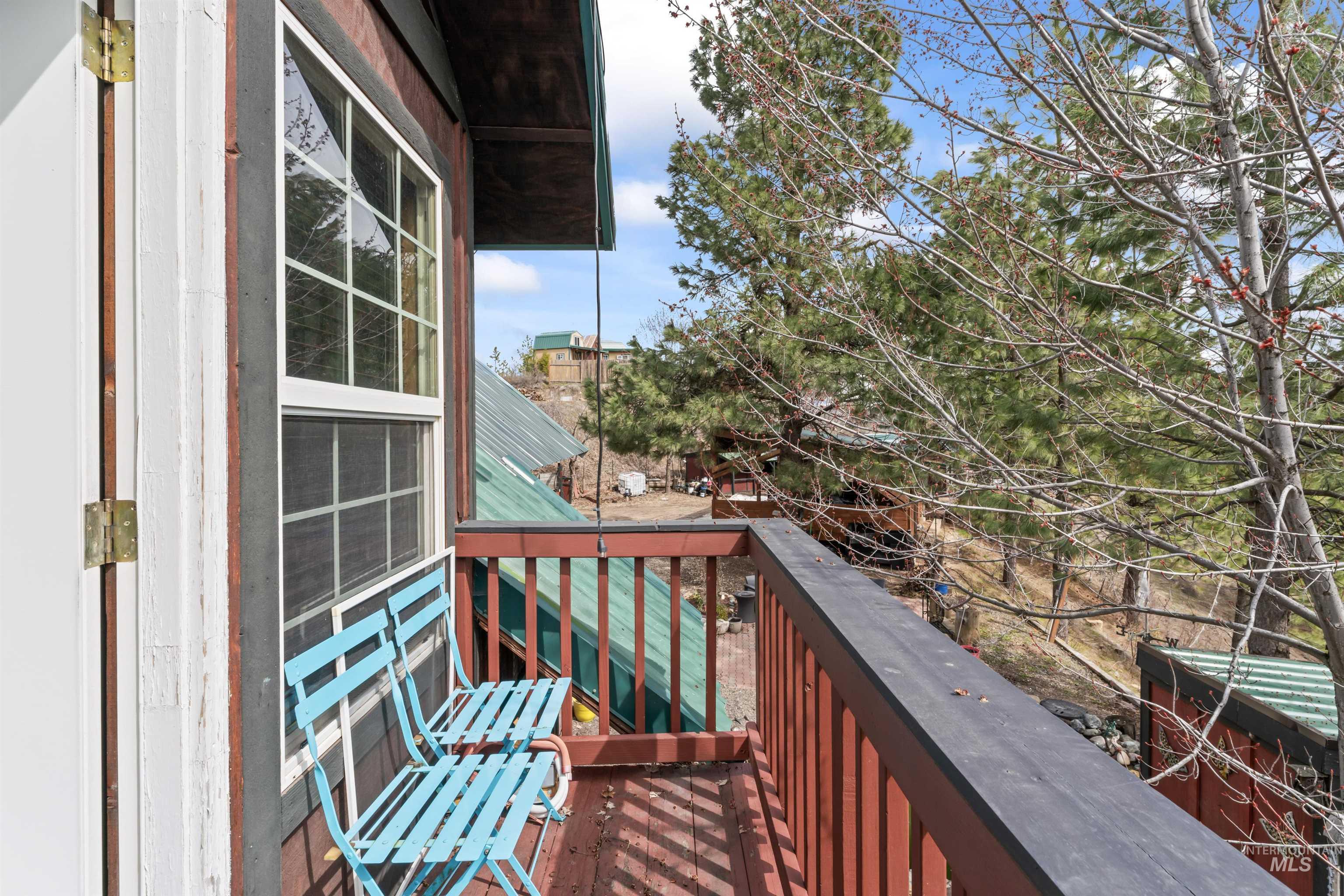 5 Alpine Ct, Boise, Idaho 83716, 4 Bedrooms, 2.5 Bathrooms, Residential For Sale, Price $550,000, 98975940