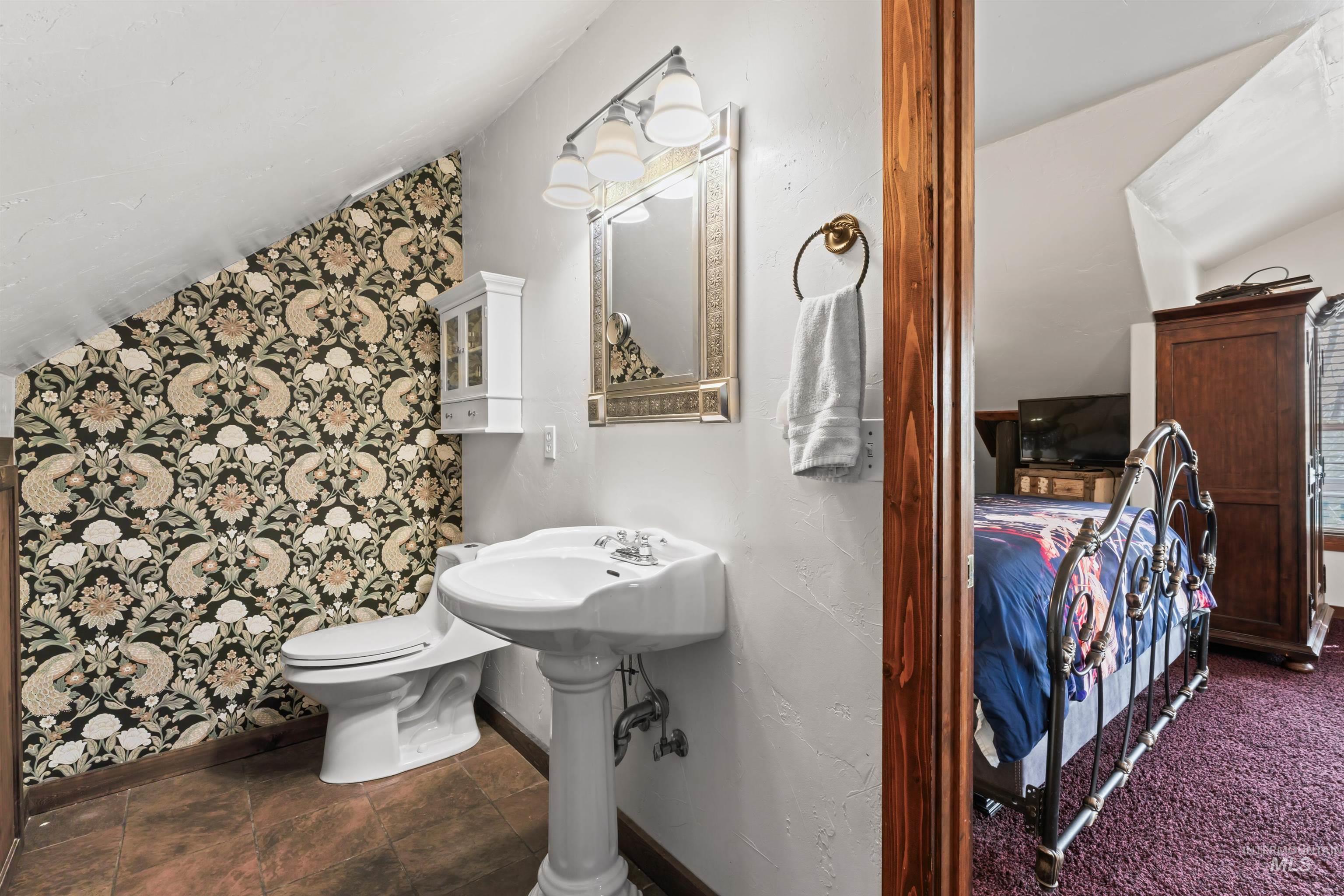 5 Alpine Ct, Boise, Idaho 83716, 4 Bedrooms, 2.5 Bathrooms, Residential For Sale, Price $550,000, 98975940